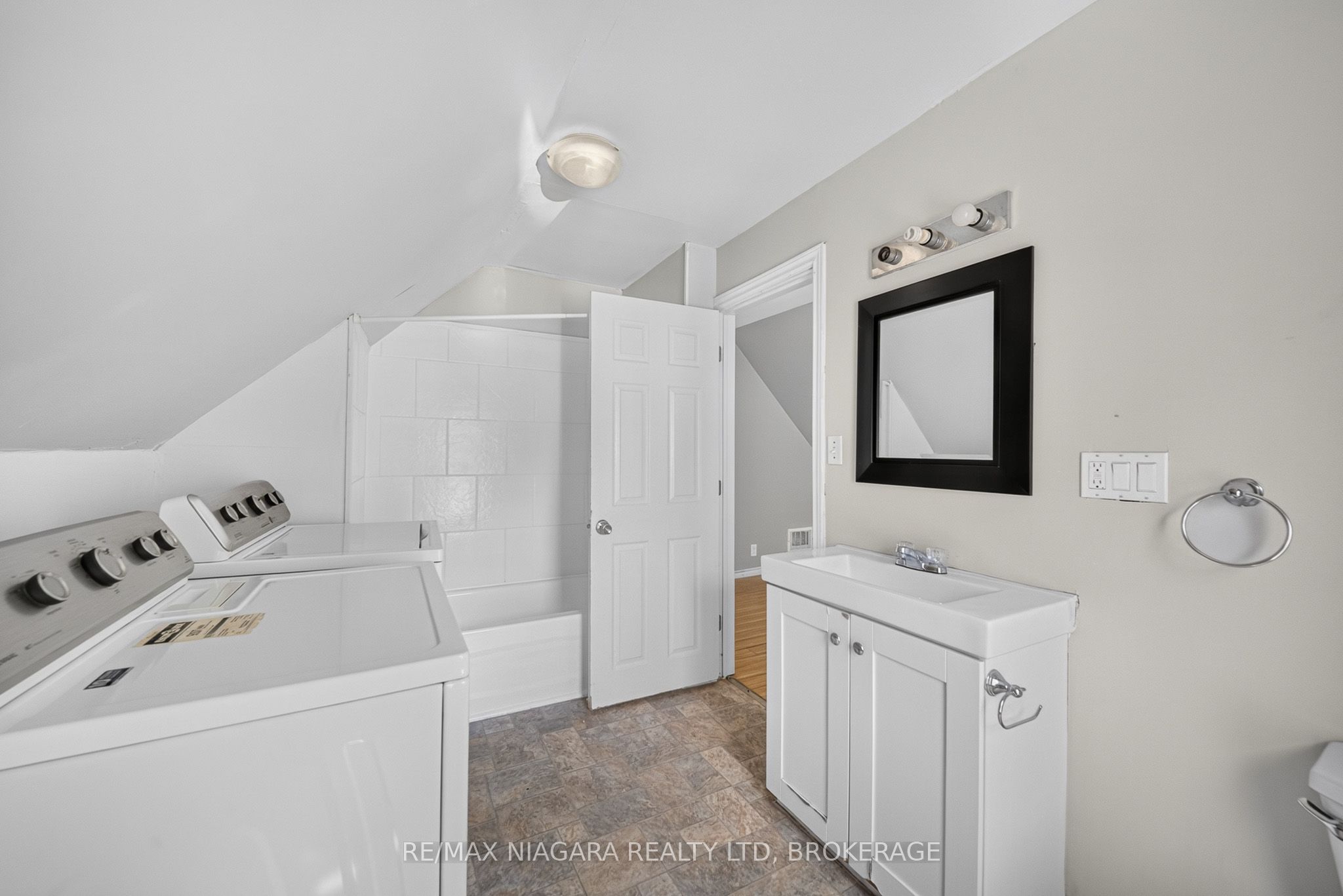 Listing 154208 Image