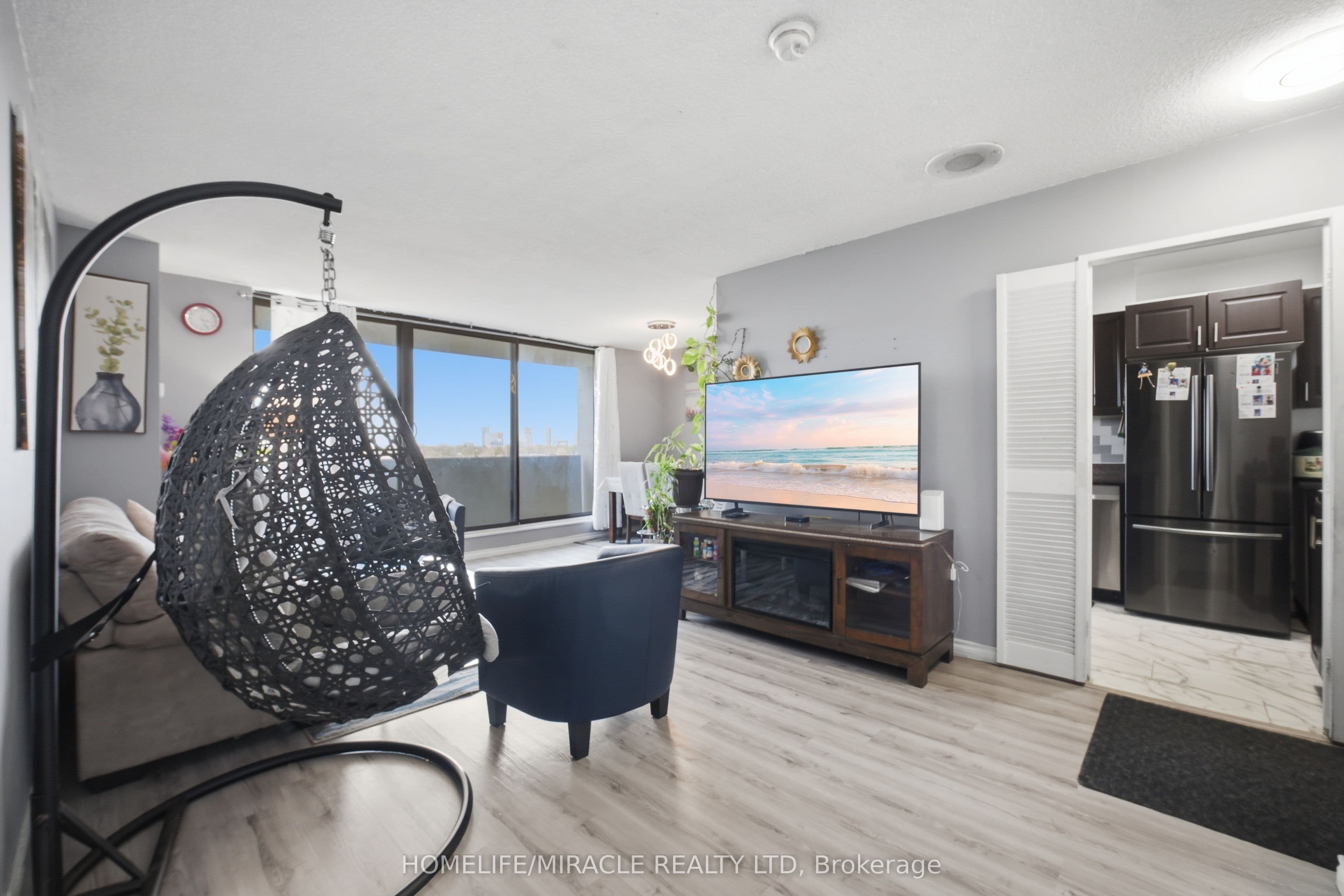 Listing 156011 Image