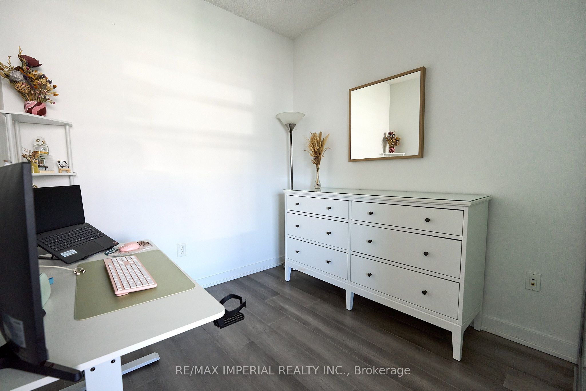 Listing 200428 Image