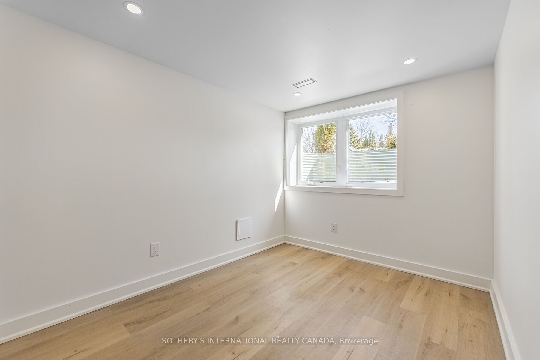 Listing 166039 Image