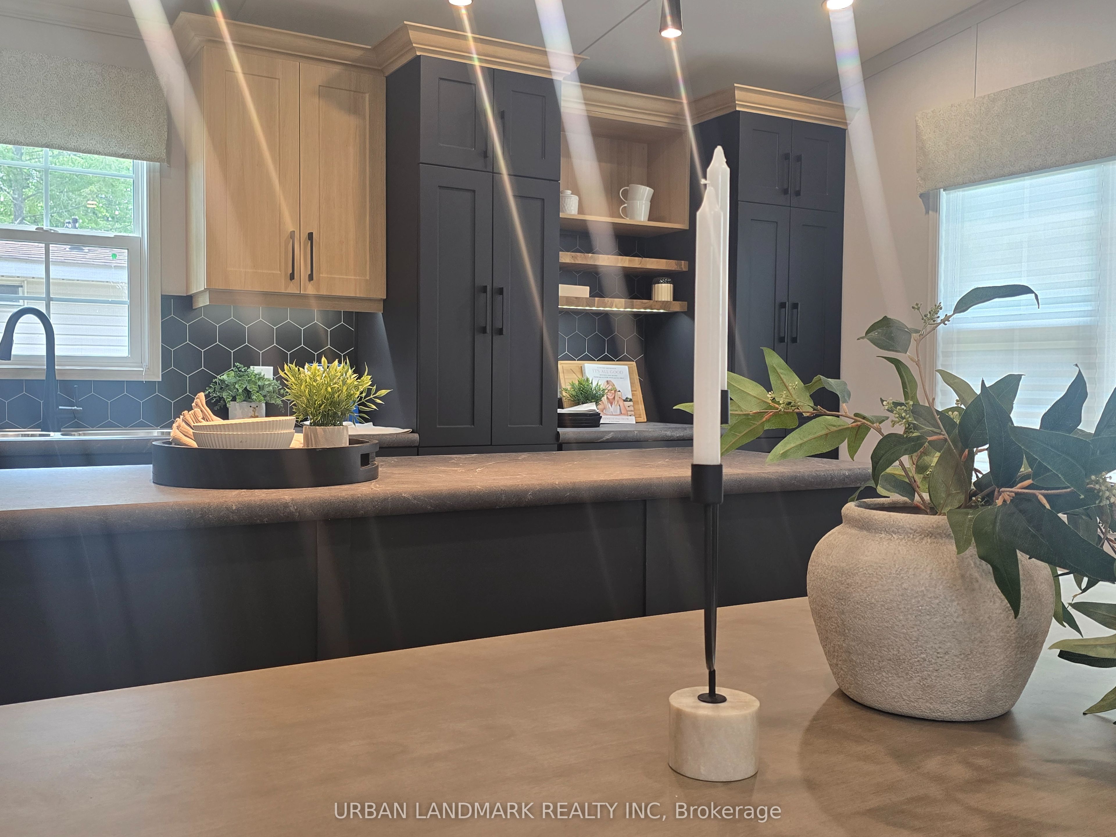 Listing 181600 Image