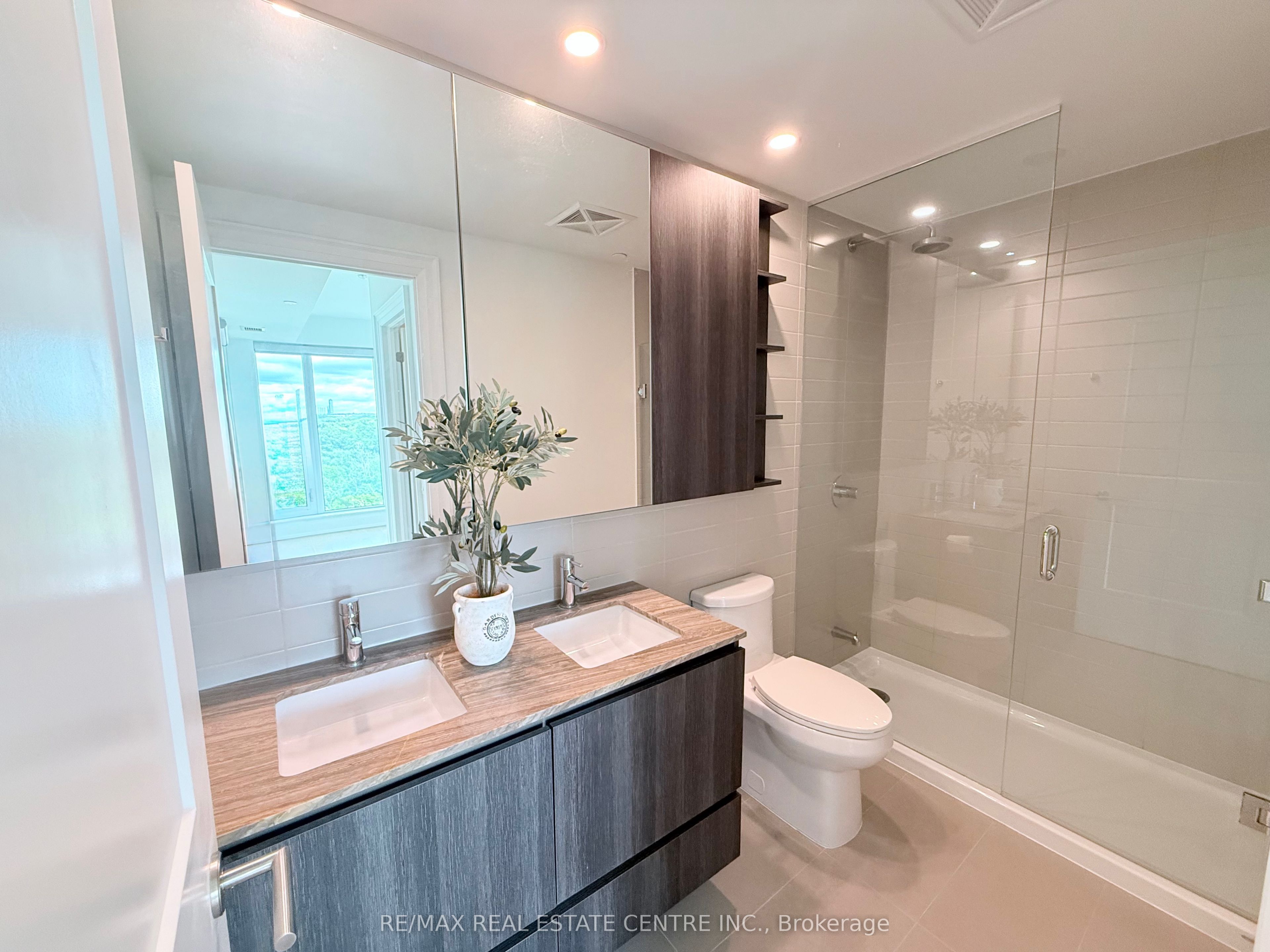 Listing 211570 Image