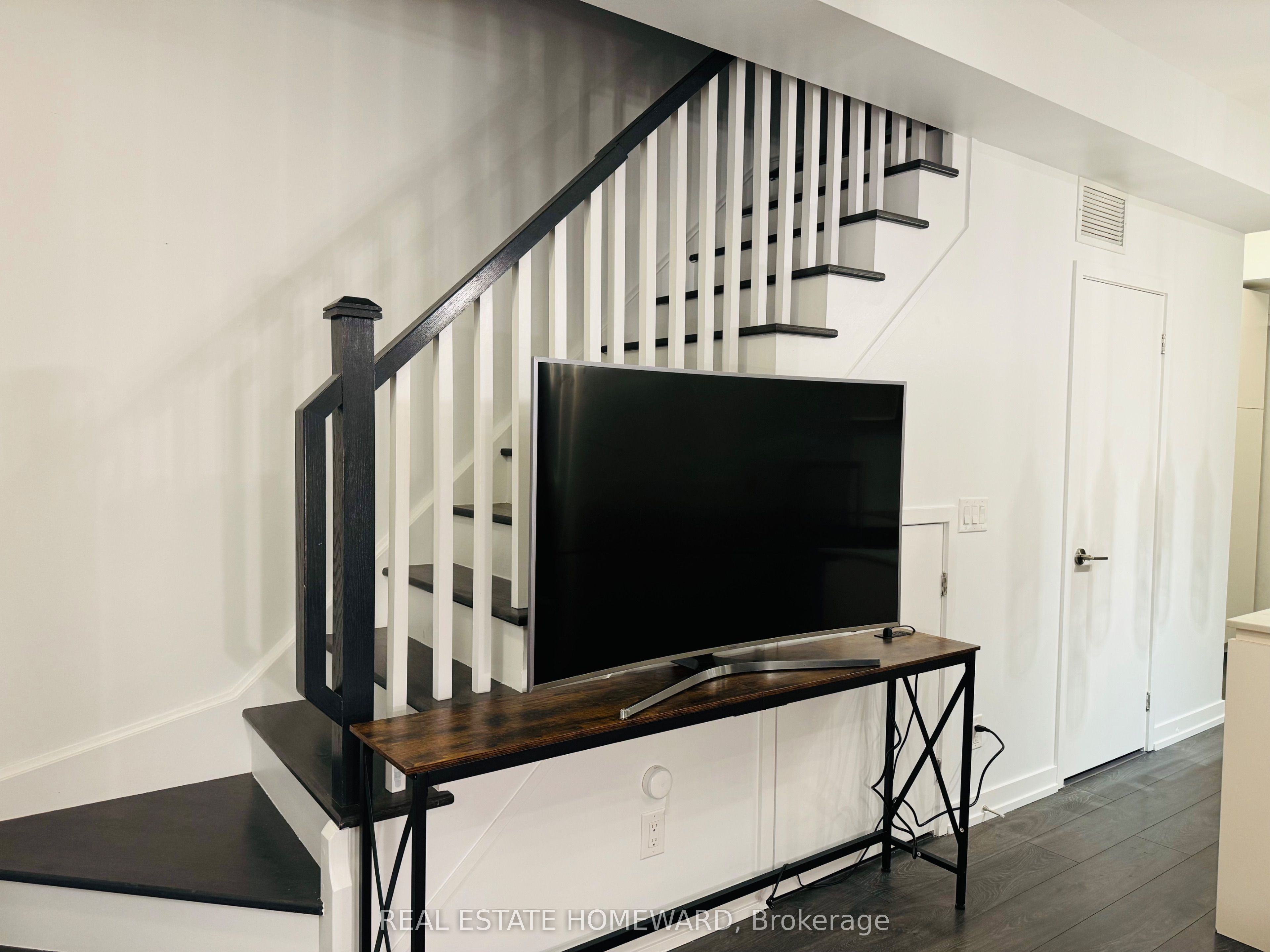 Listing 200228 Image