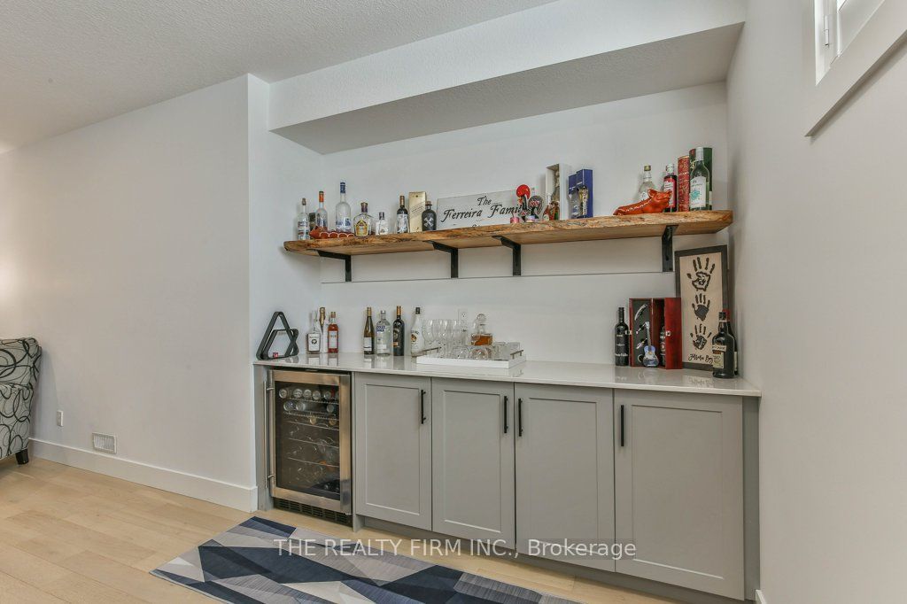 Listing 215004 Image