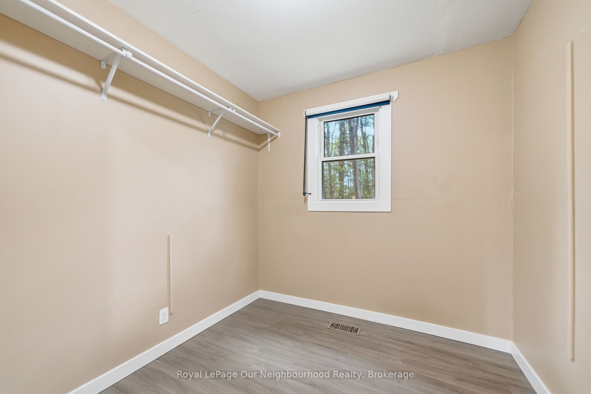 Listing 215036 Image