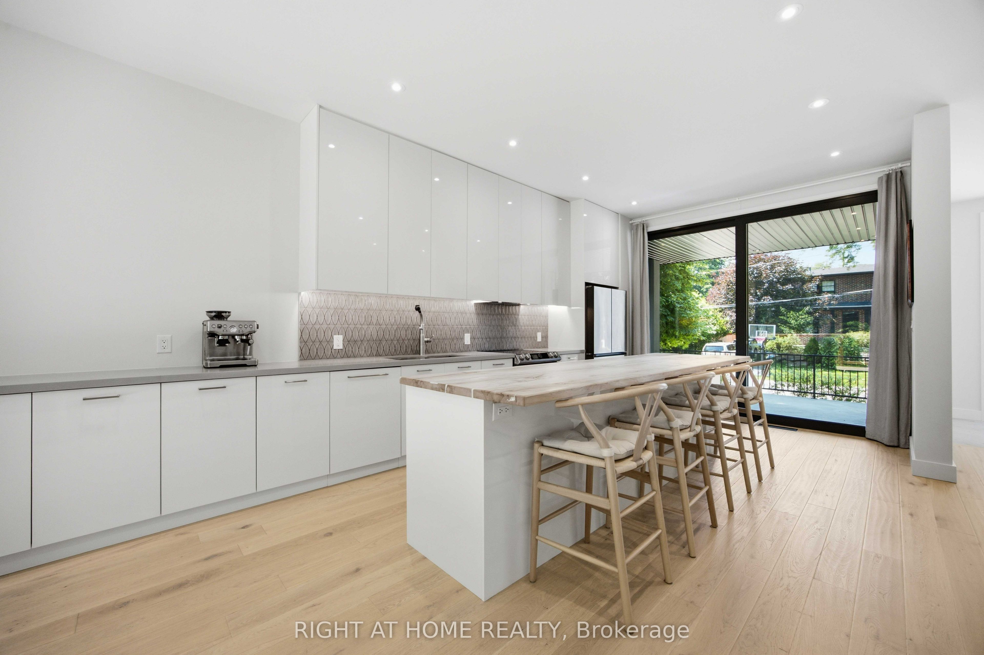 Listing 210720 Image
