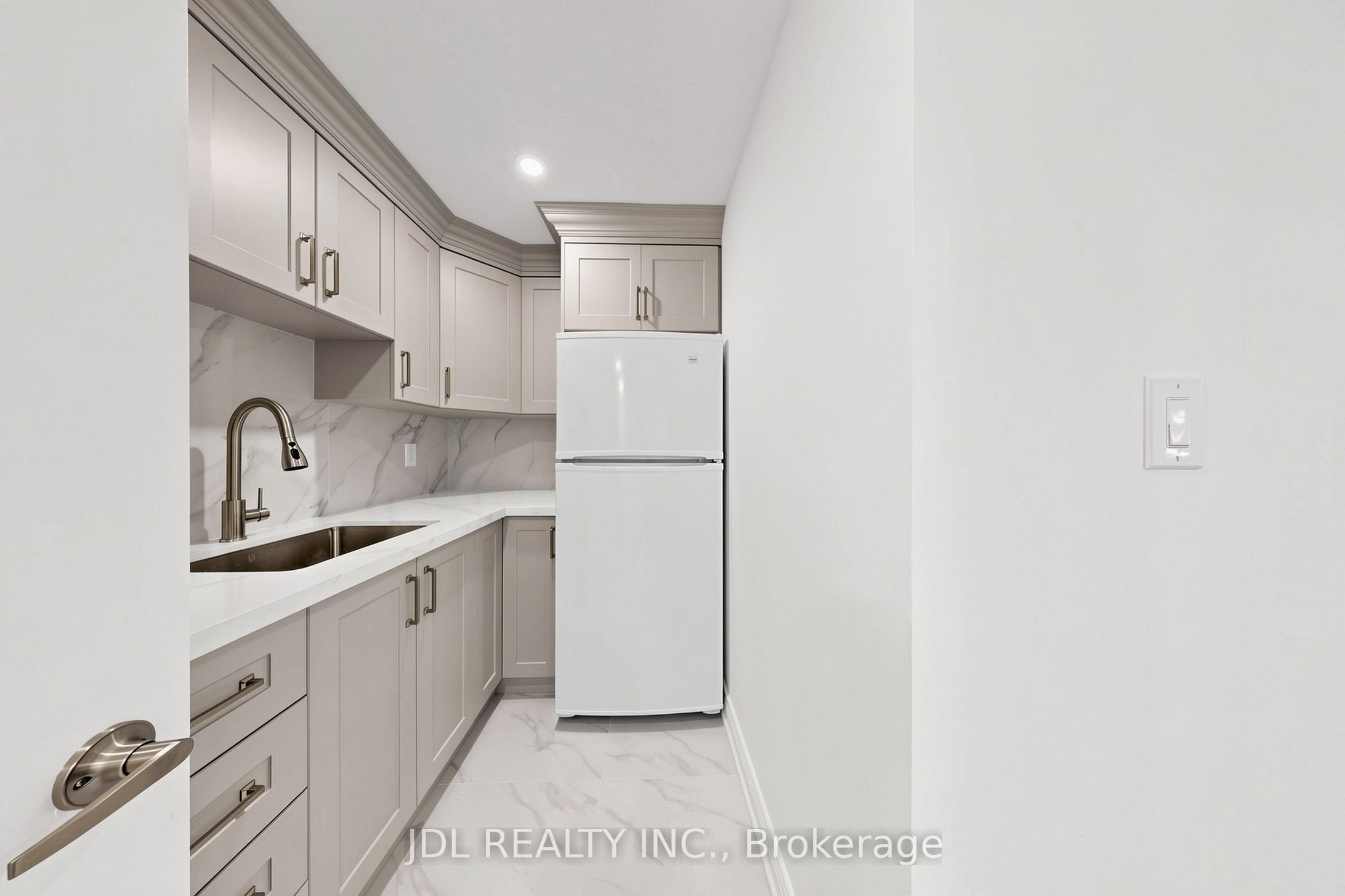 Listing 216745 Image