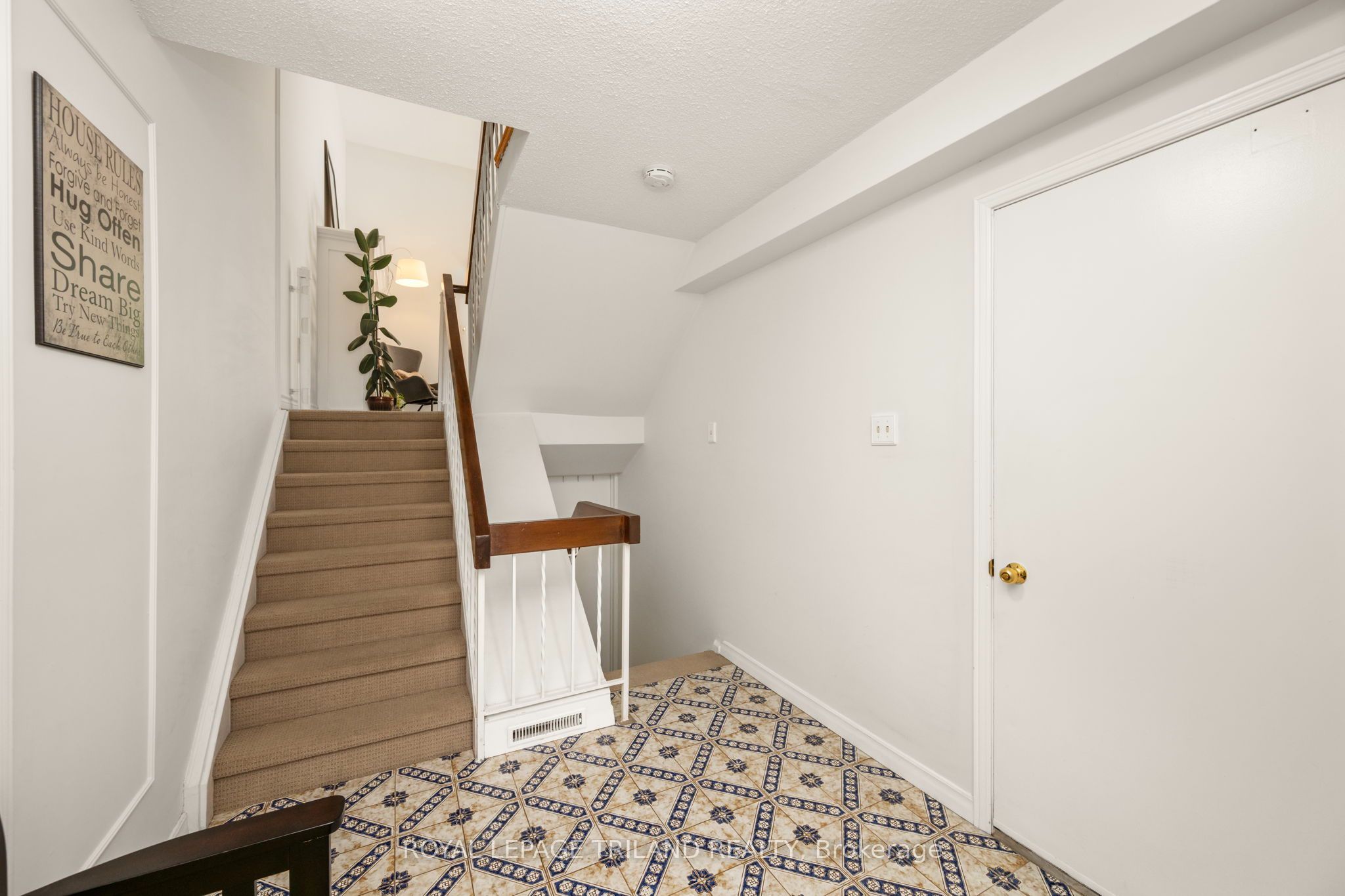 Listing 210326 Image