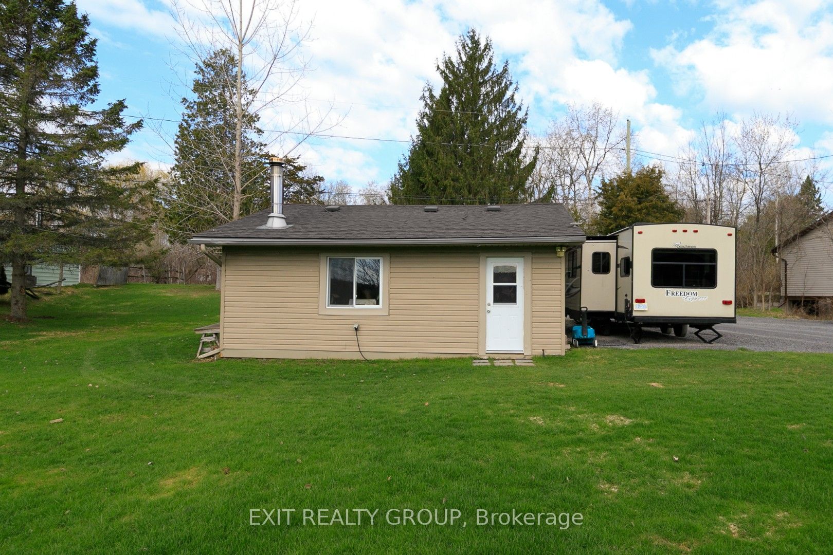 Listing 210014 Image