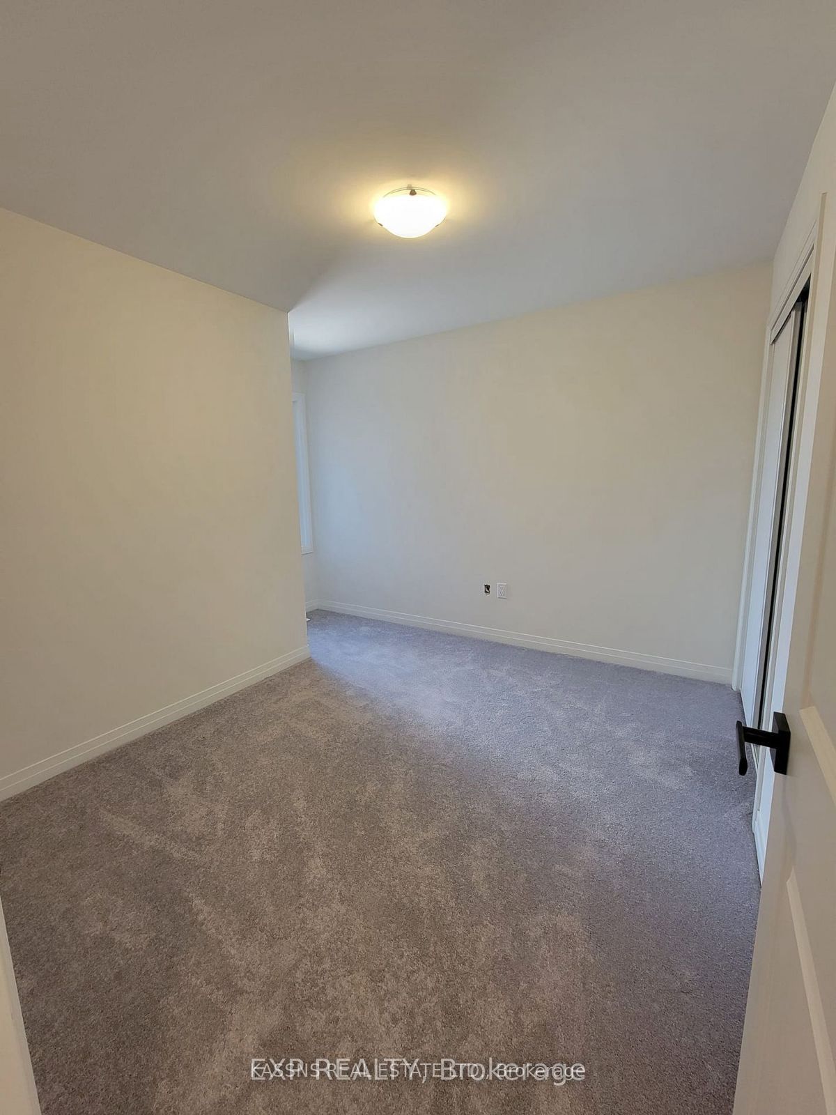 Listing 210015 Image