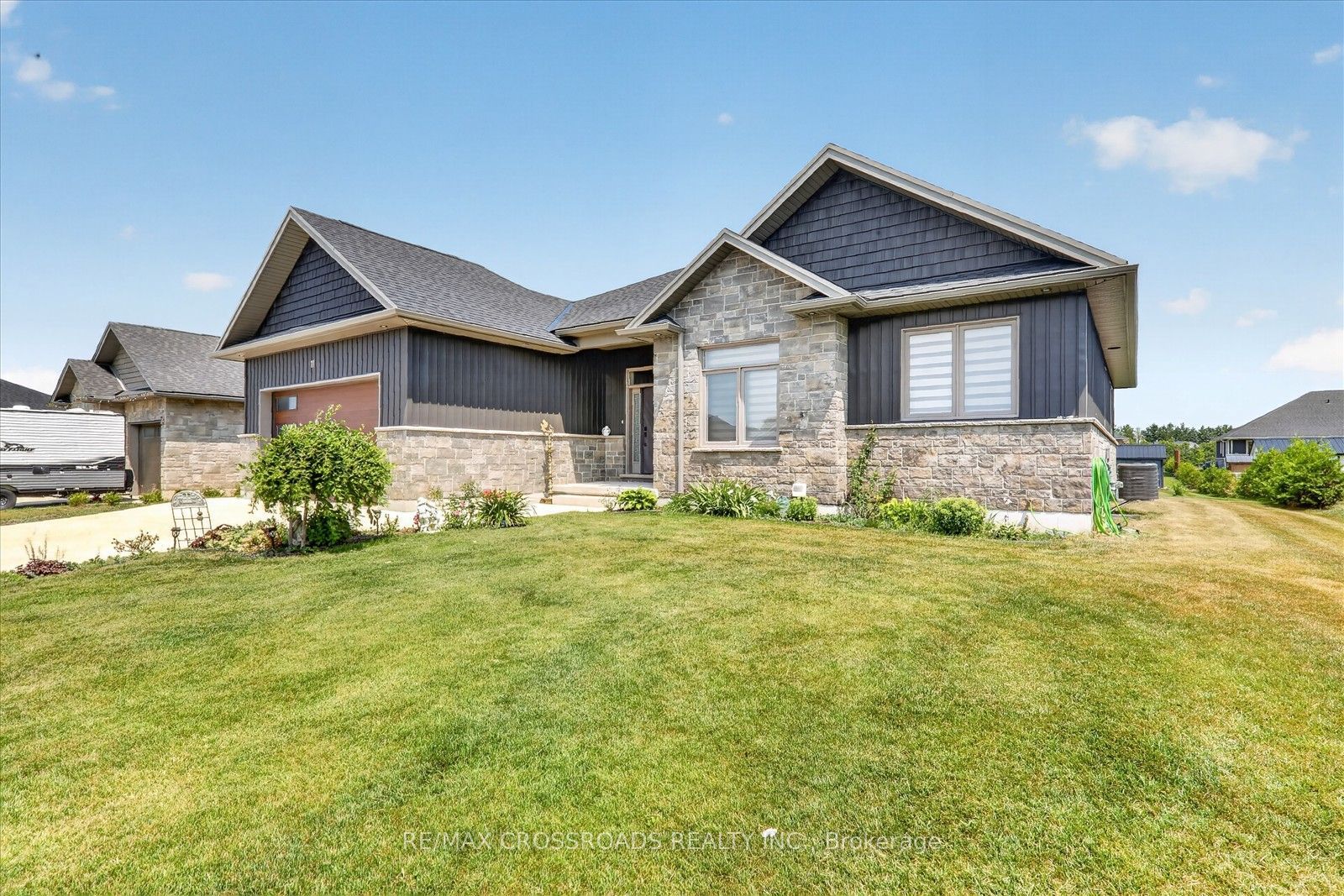 Listing 212211 Image