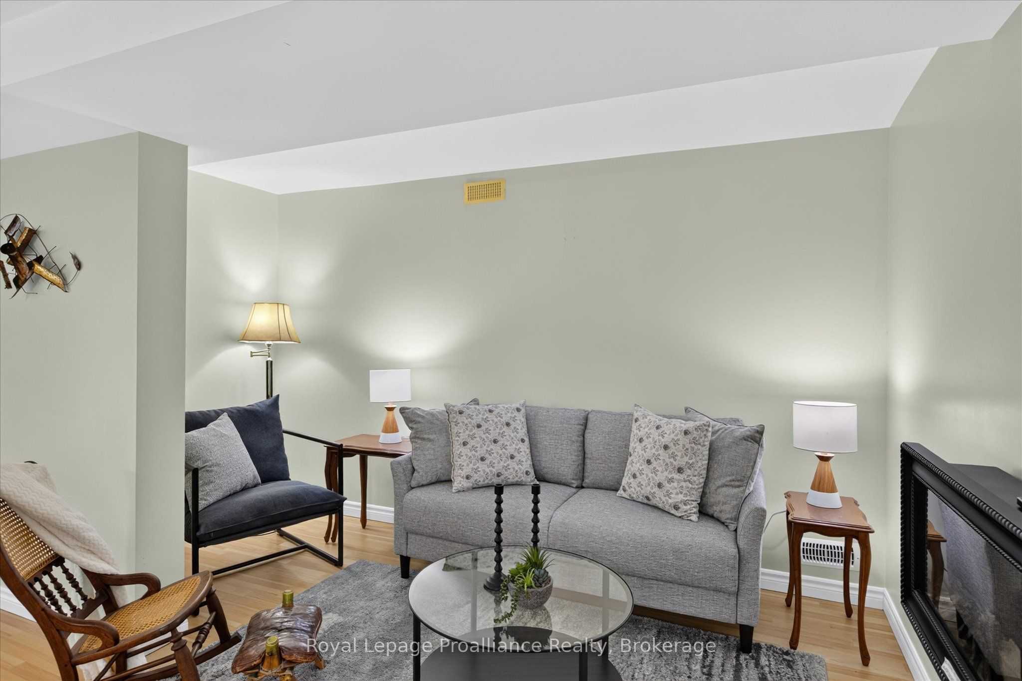 Listing 220026 Image