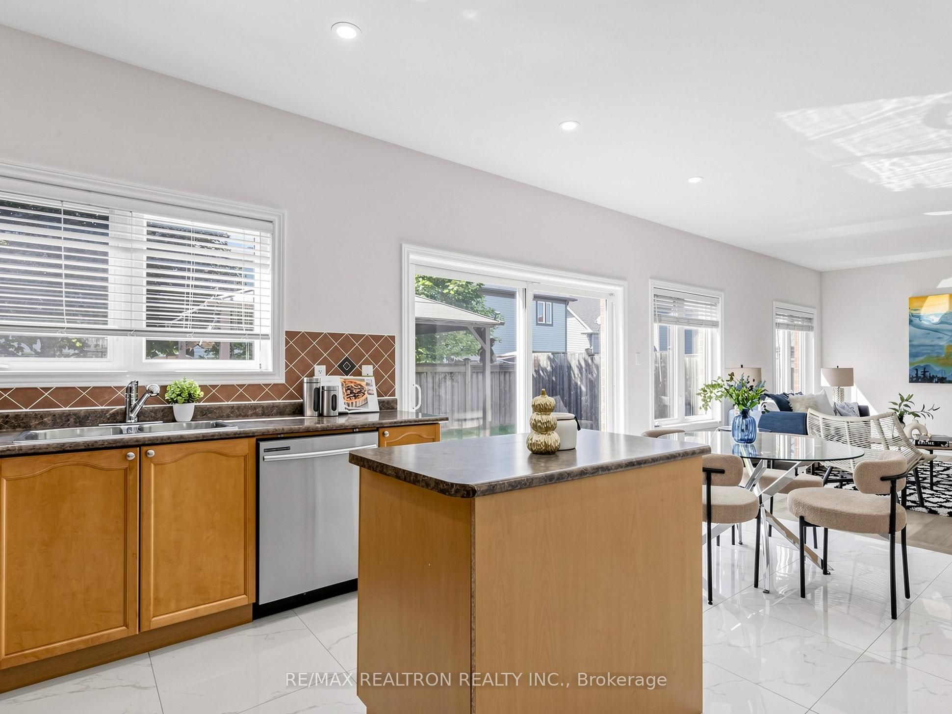 Listing 216870 Image