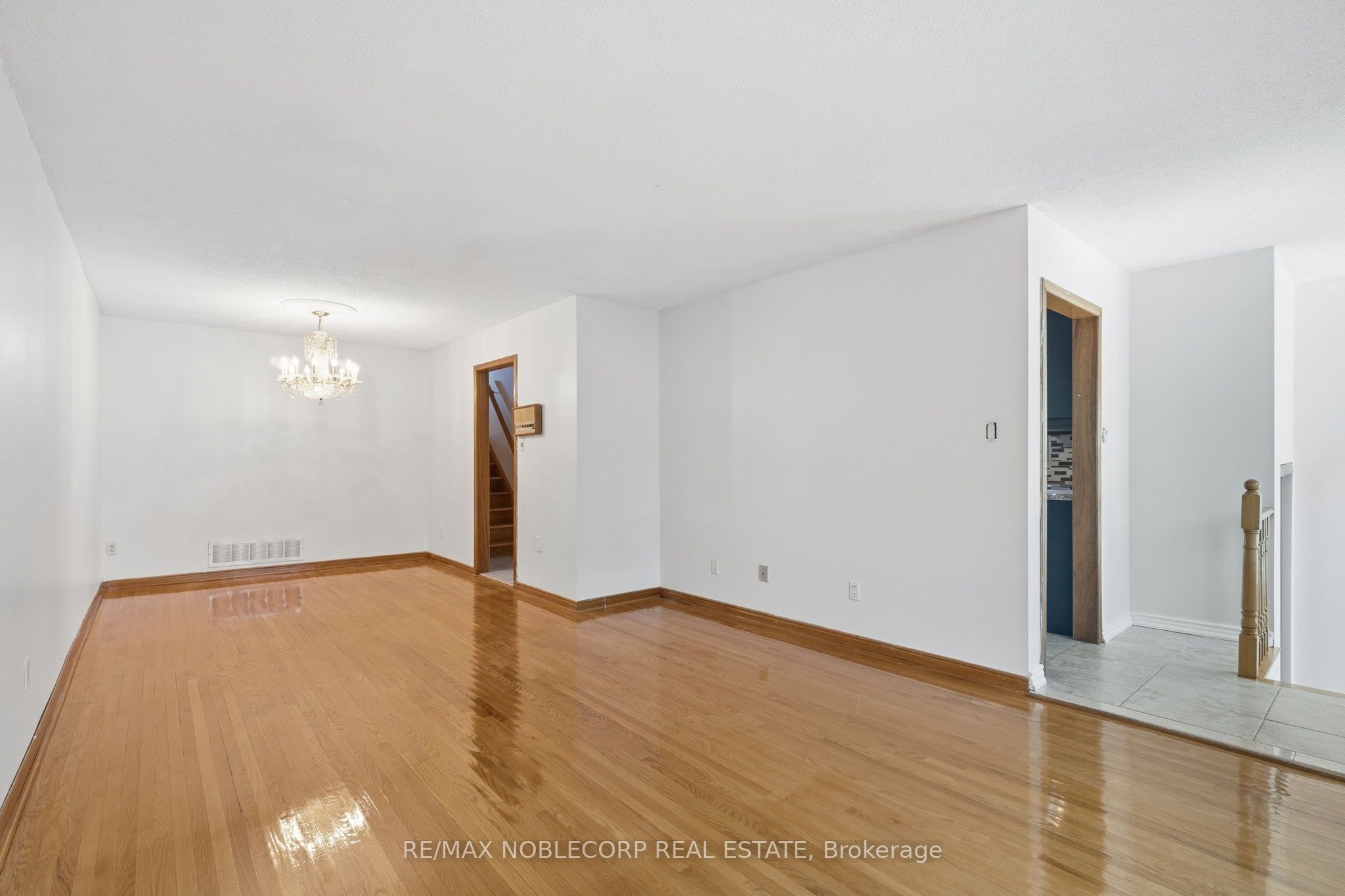 Listing 215059 Image