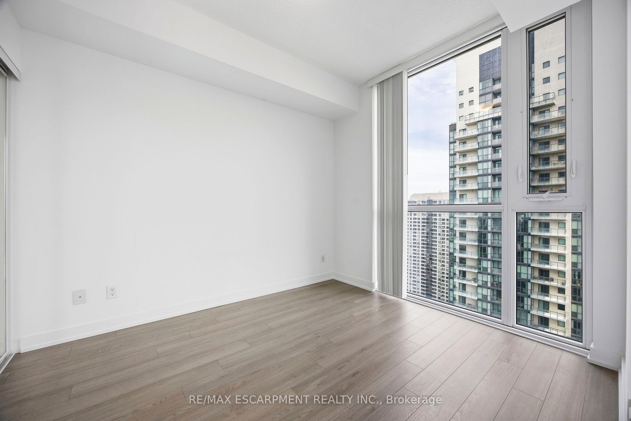Listing 215827 Image