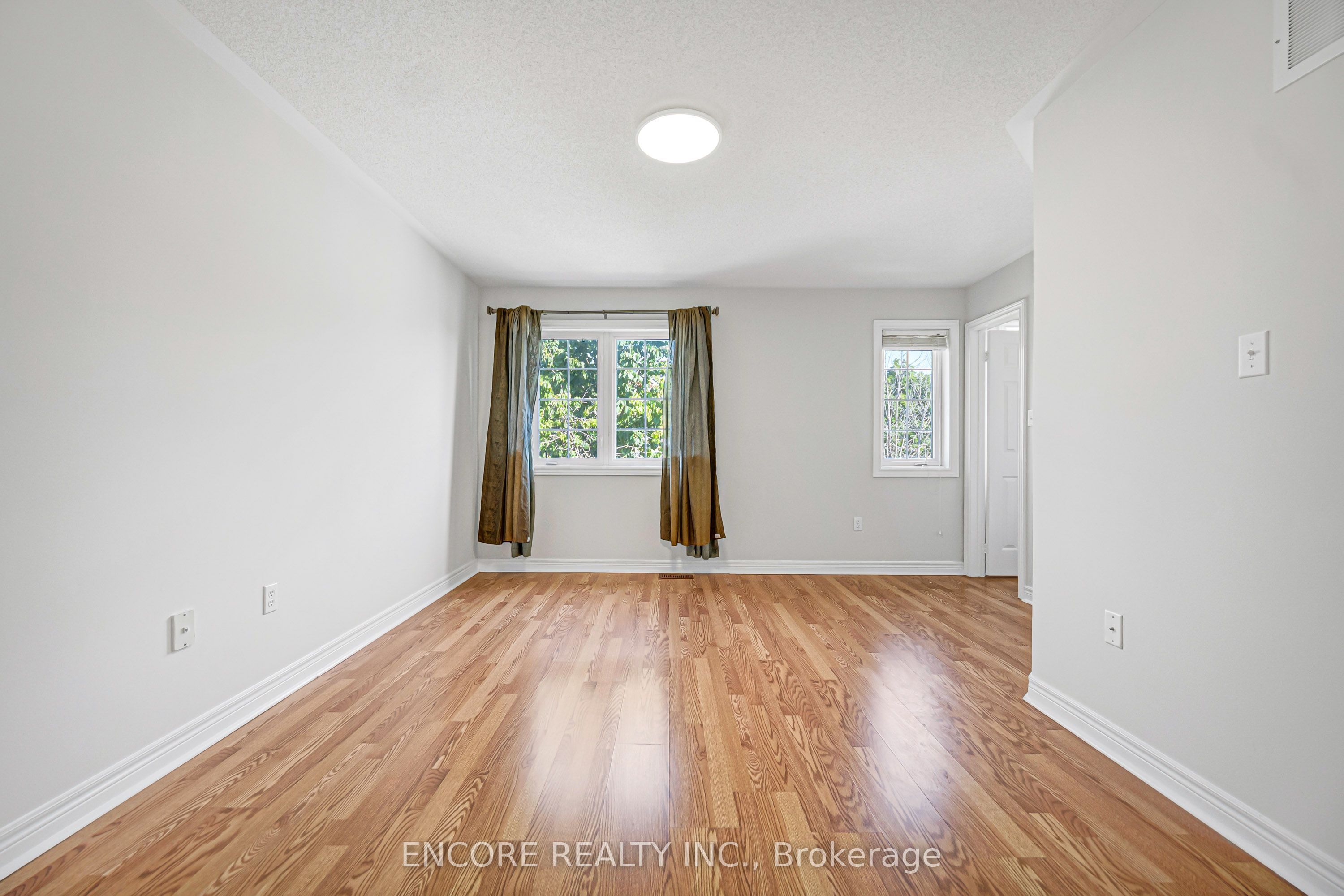 Listing 228757 Image