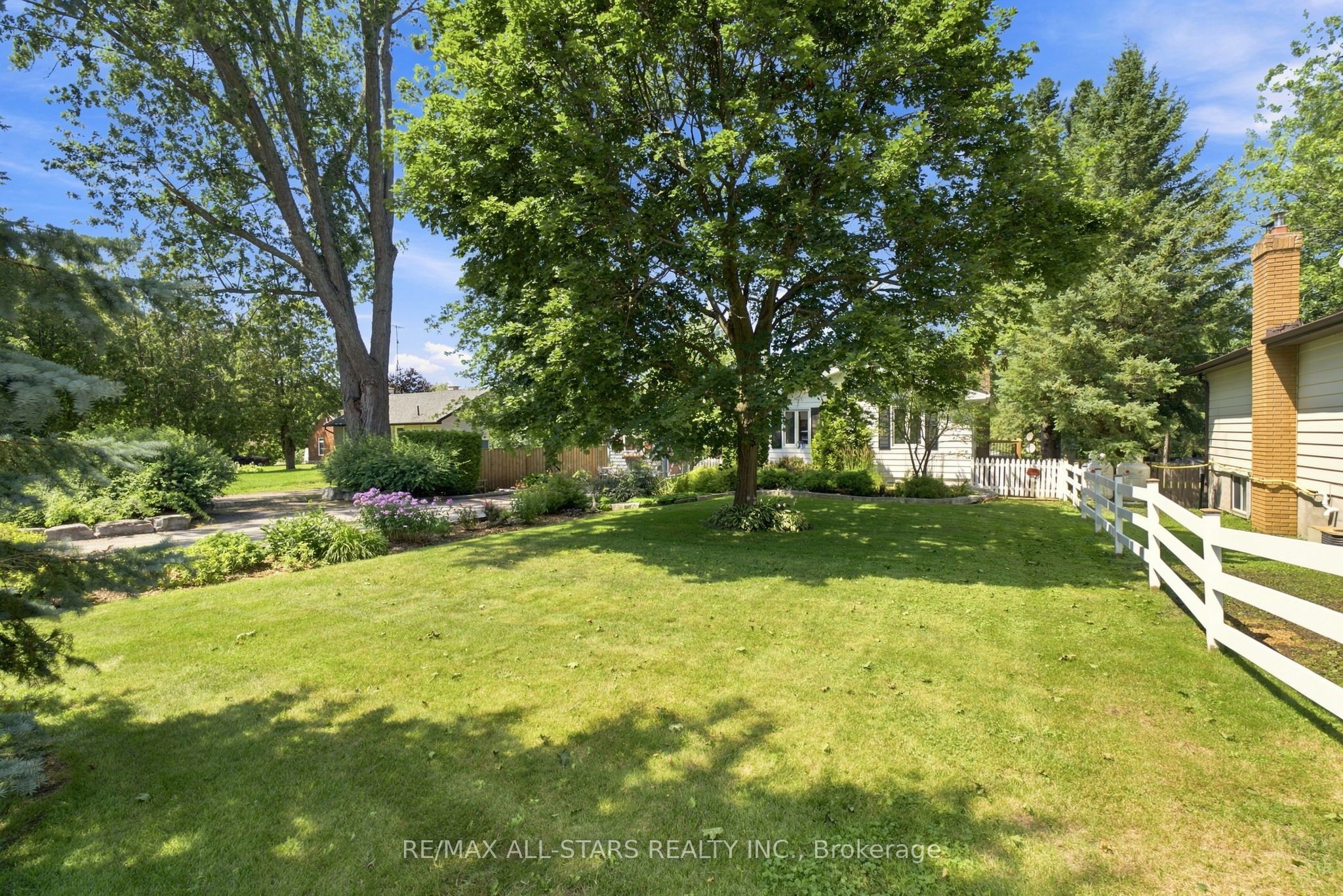 Listing 225109 Image