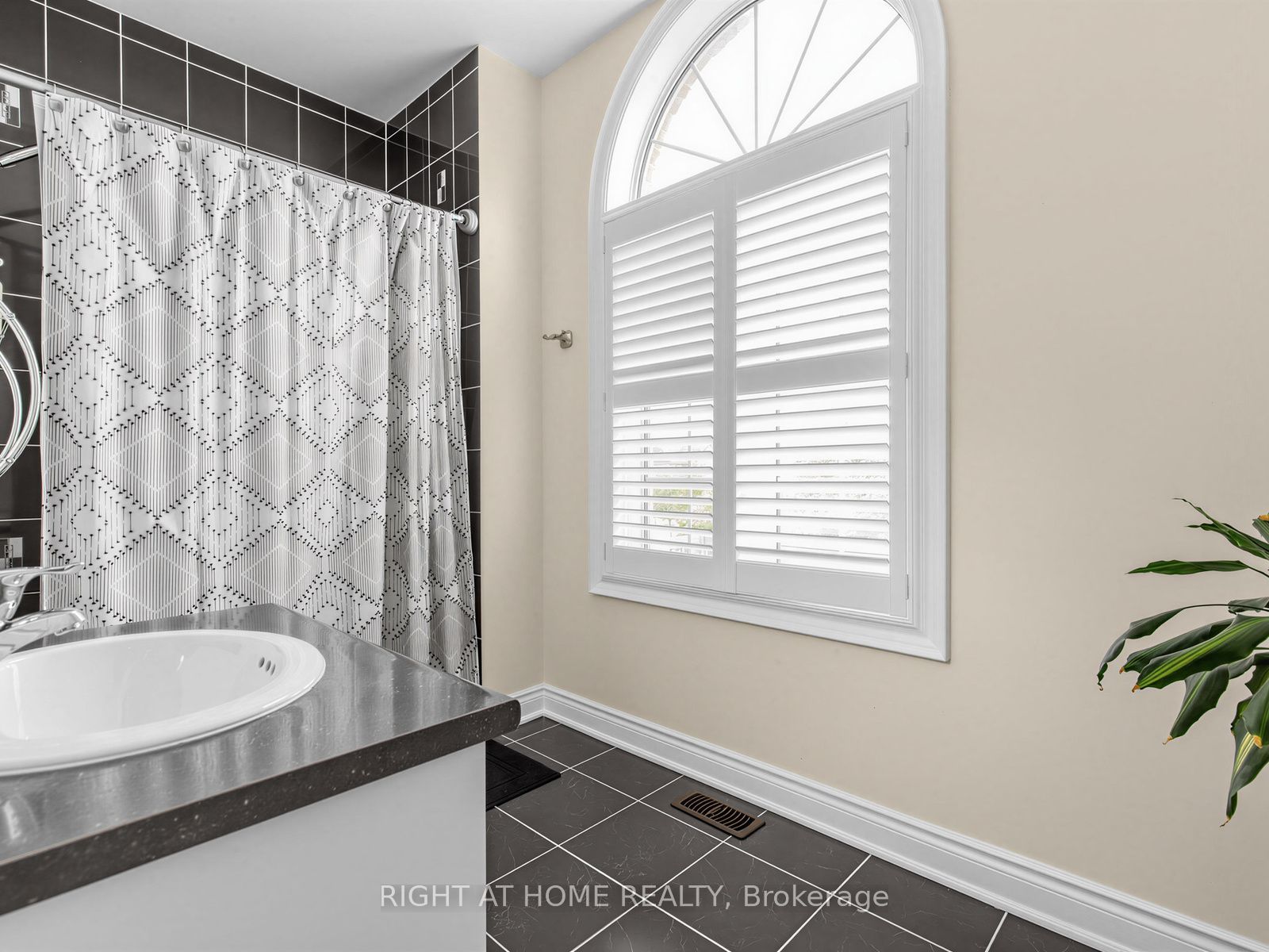 Listing 221693 Image