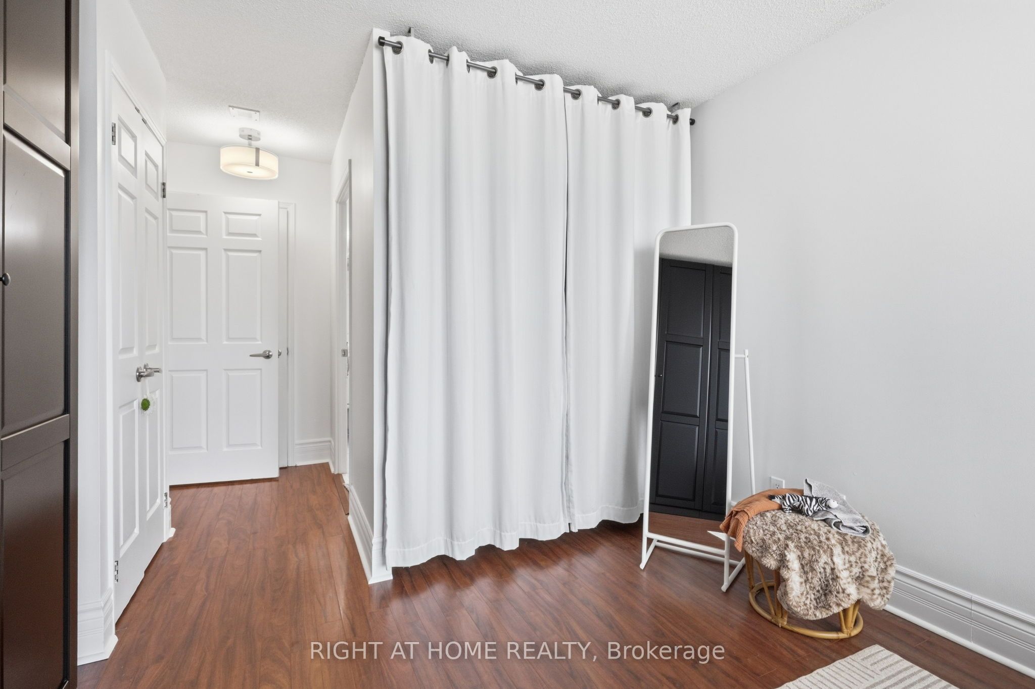 Listing 221610 Image