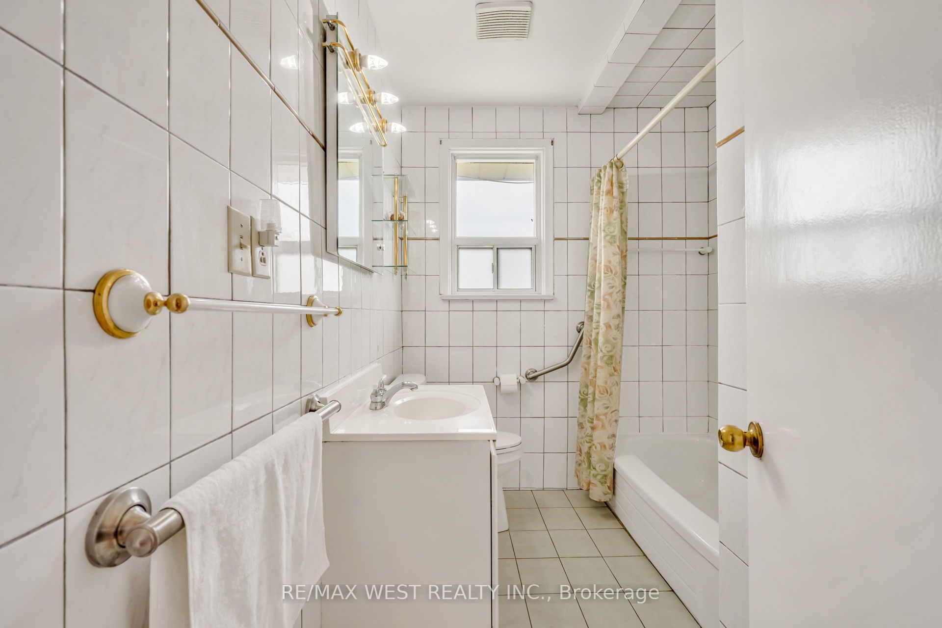 Listing 221800 Image