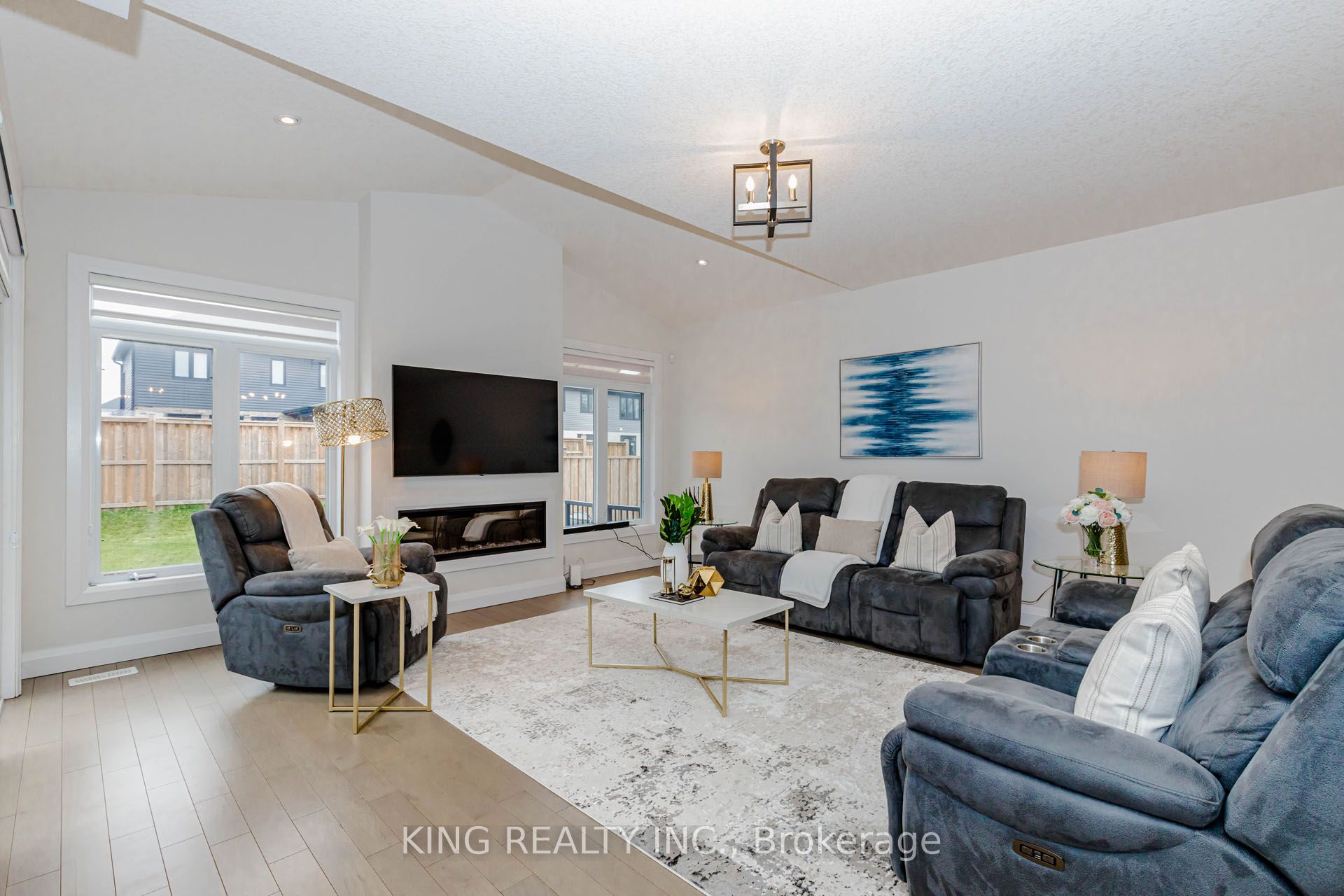 Listing 229843 Image