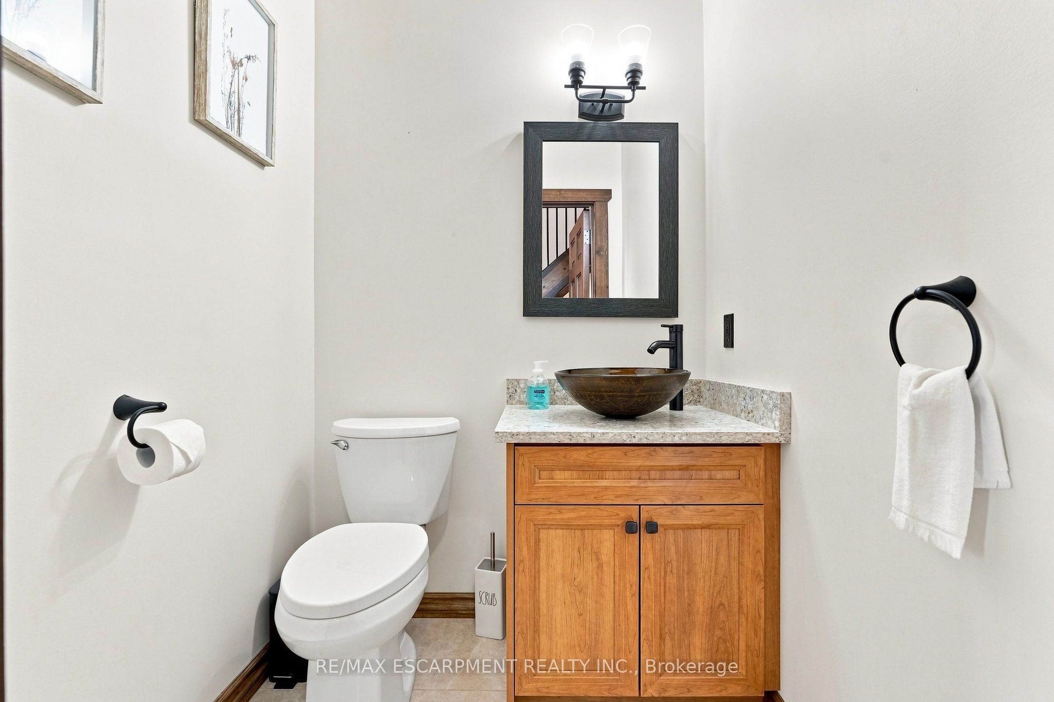 Listing 220301 Image