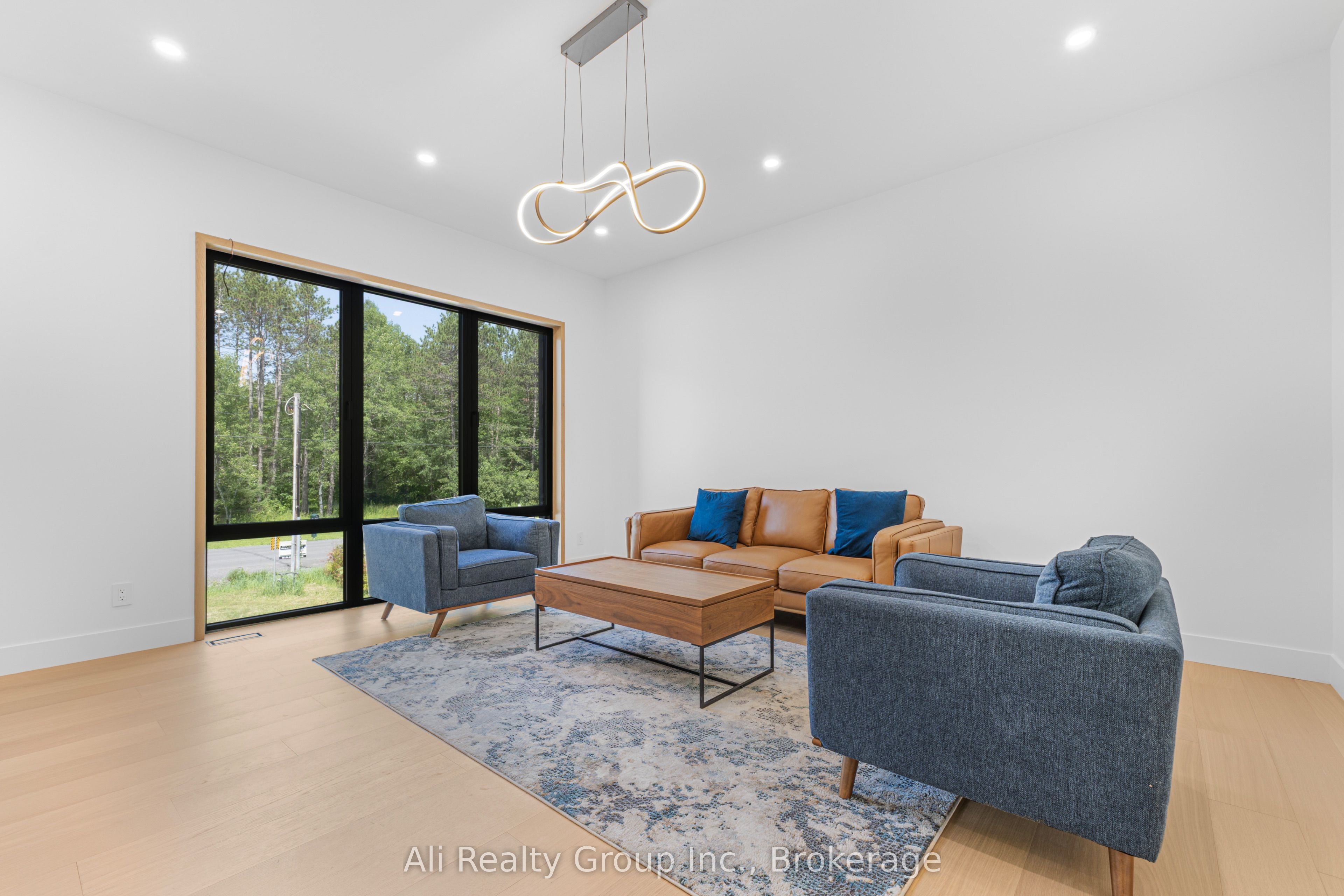 Listing 229945 Image