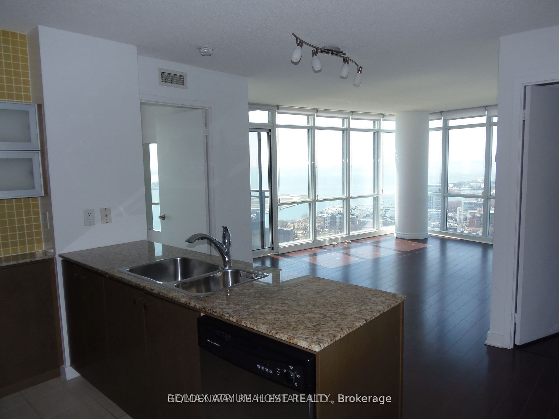 Listing 224409 Image