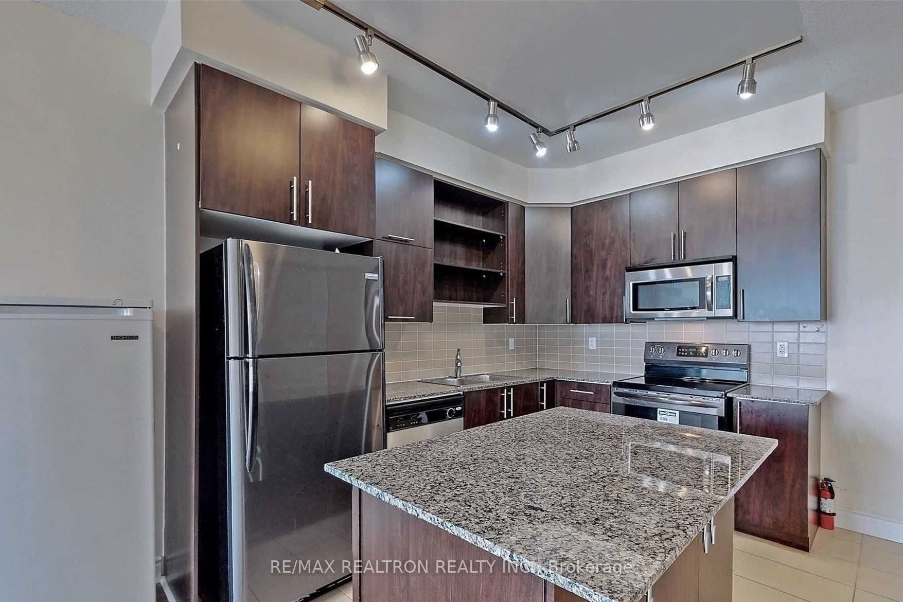 Listing 225070 Image