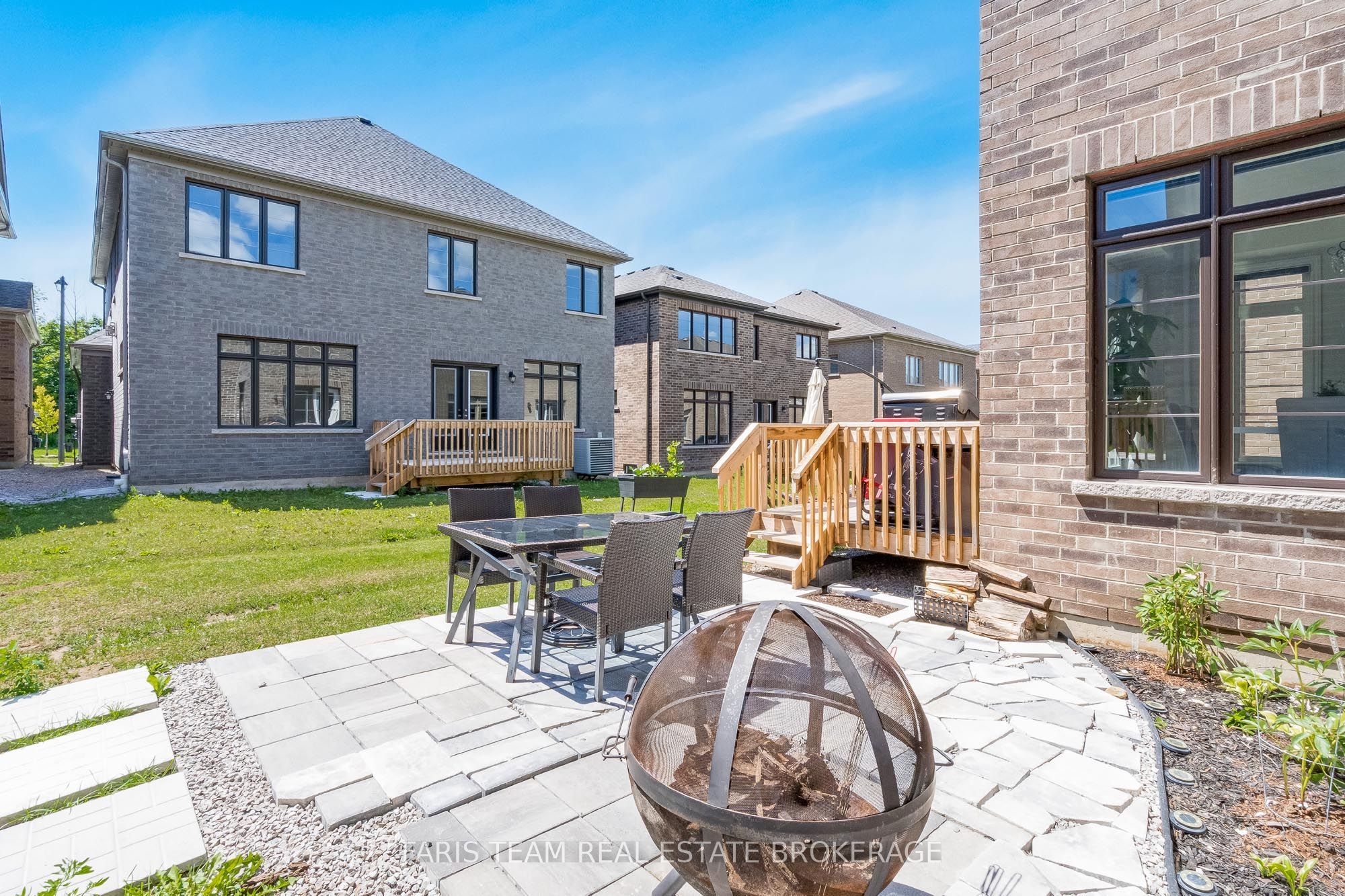 Listing 233900 Image