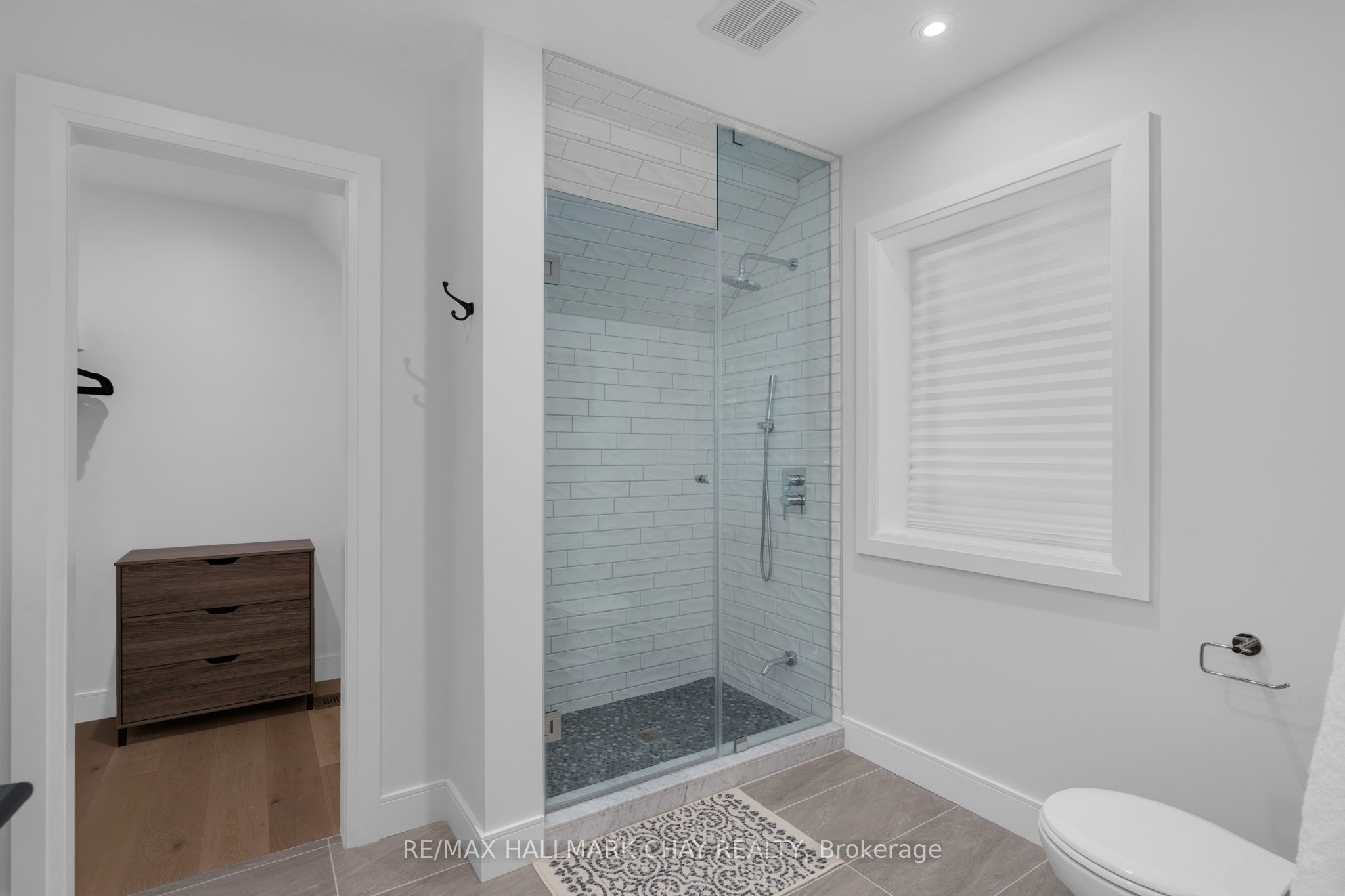 Listing 228449 Image