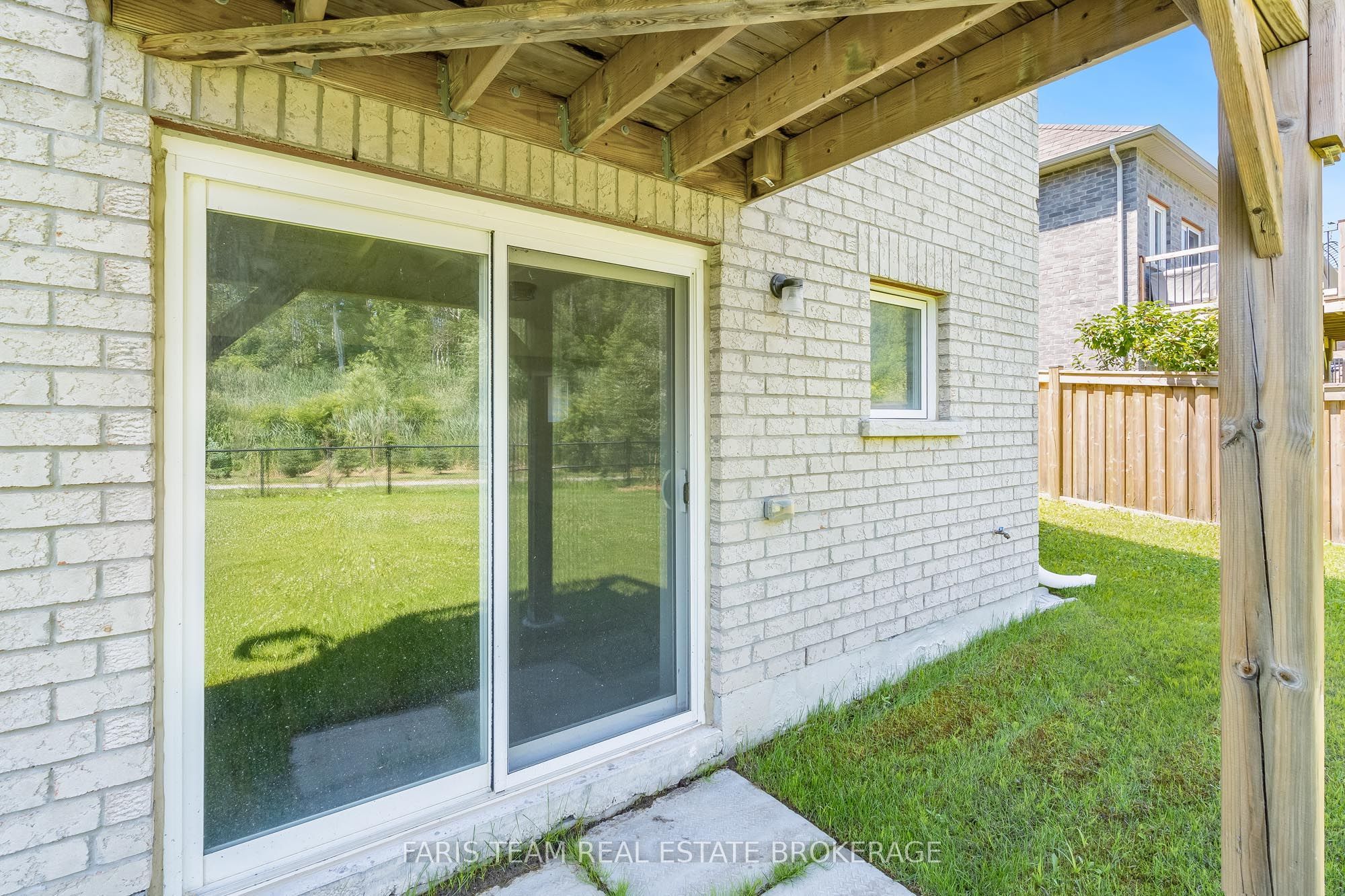 Listing 228208 Image