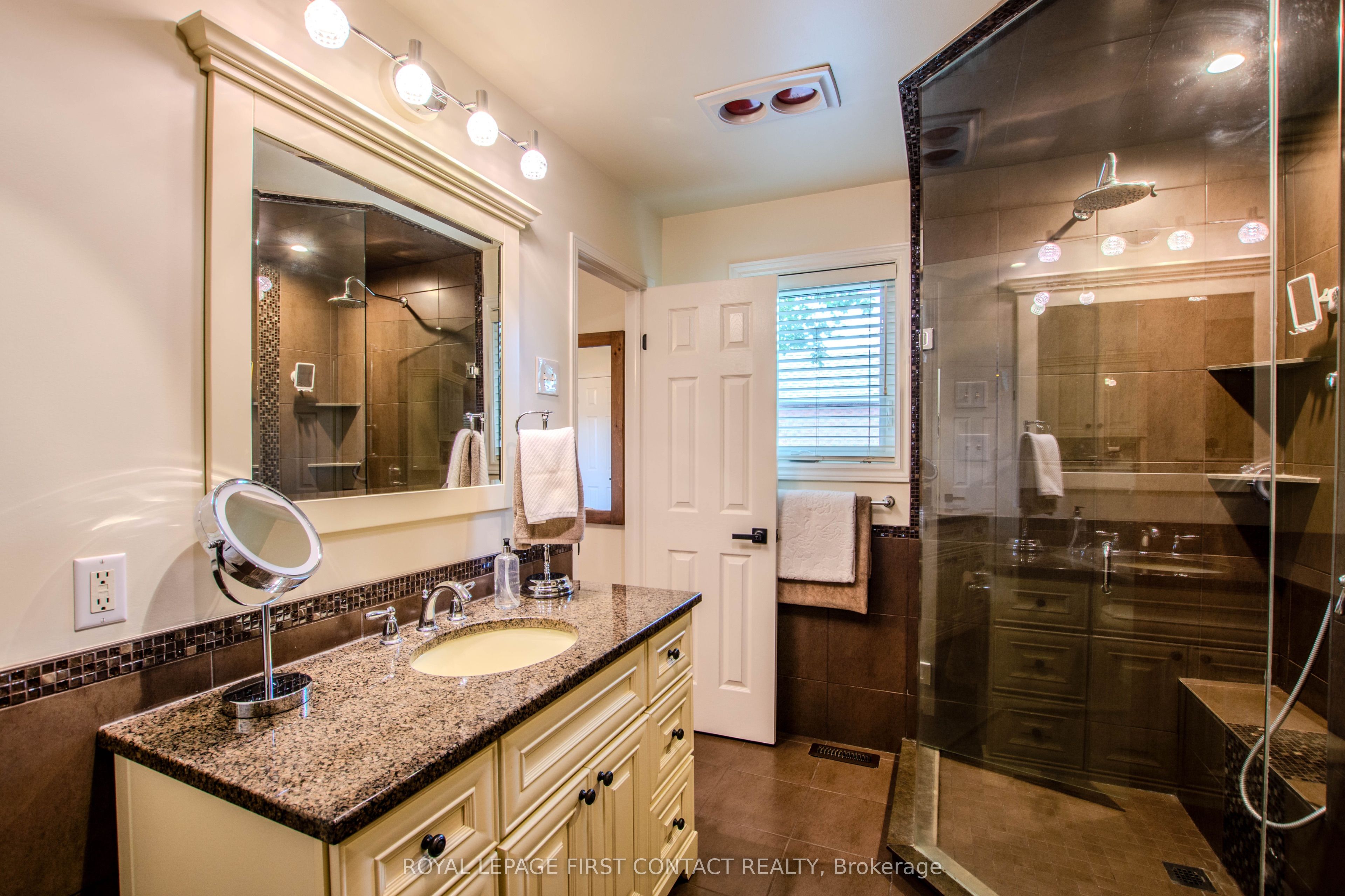 Listing 232215 Image
