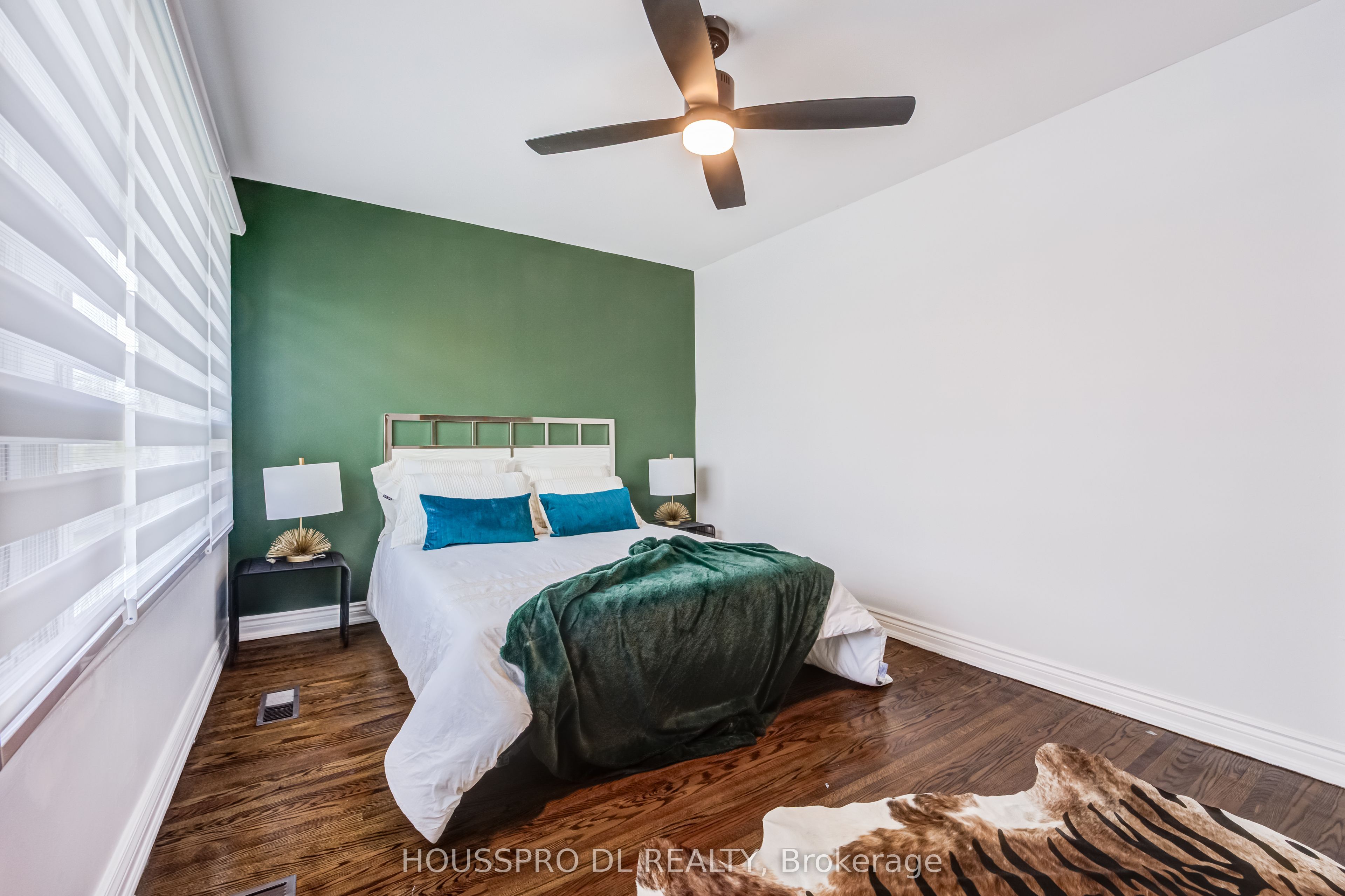 Listing 241511 Image