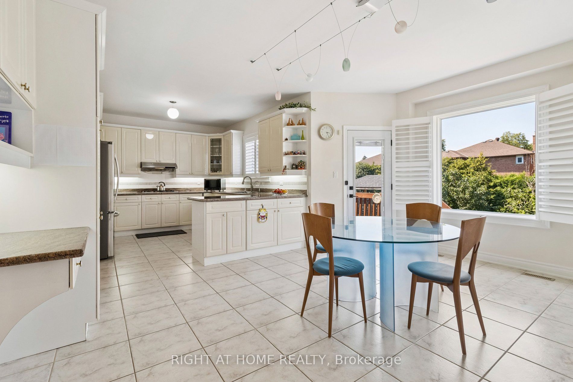 Listing 240508 Image
