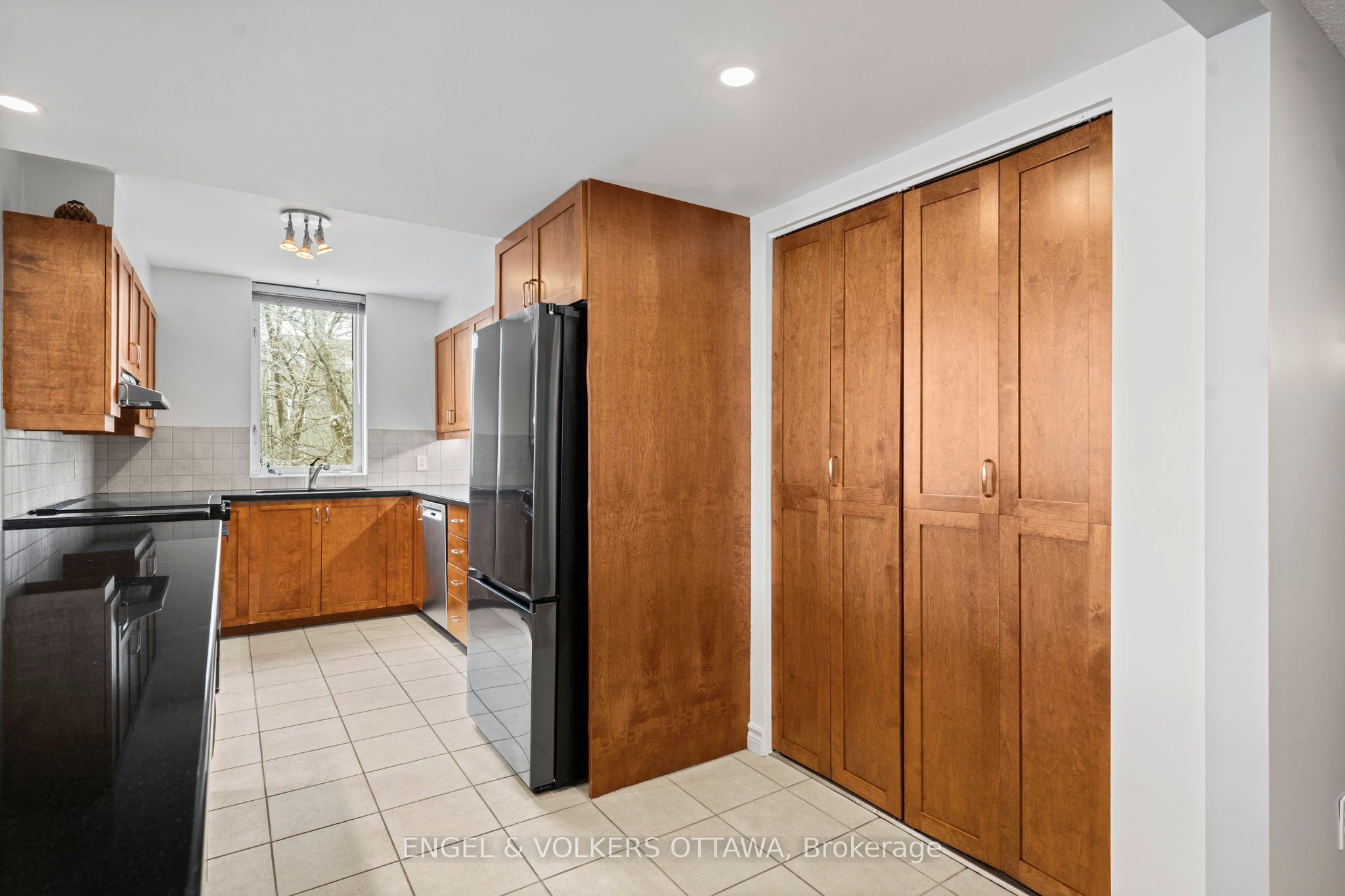 Listing 231107 Image
