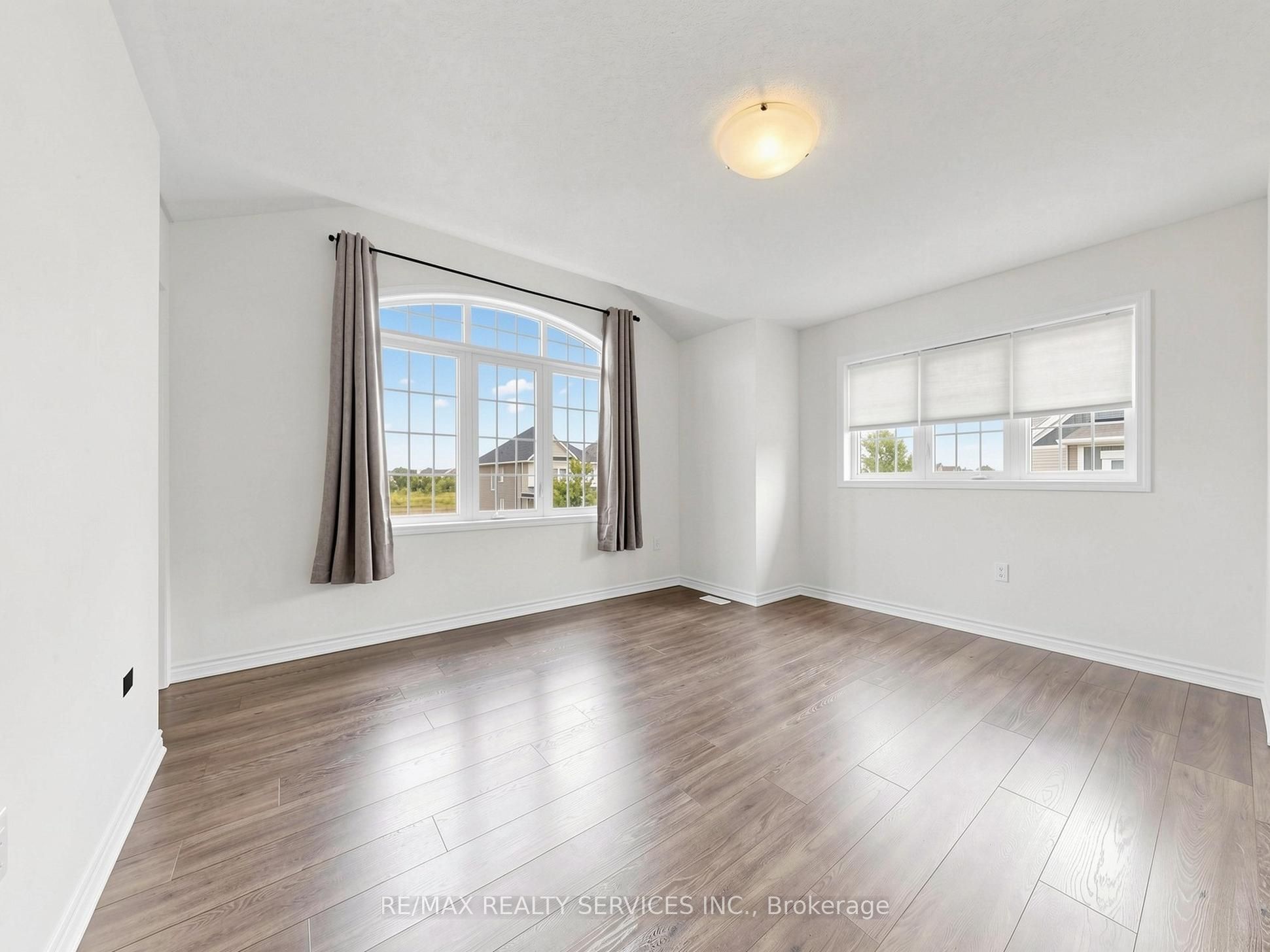 Listing 246046 Image