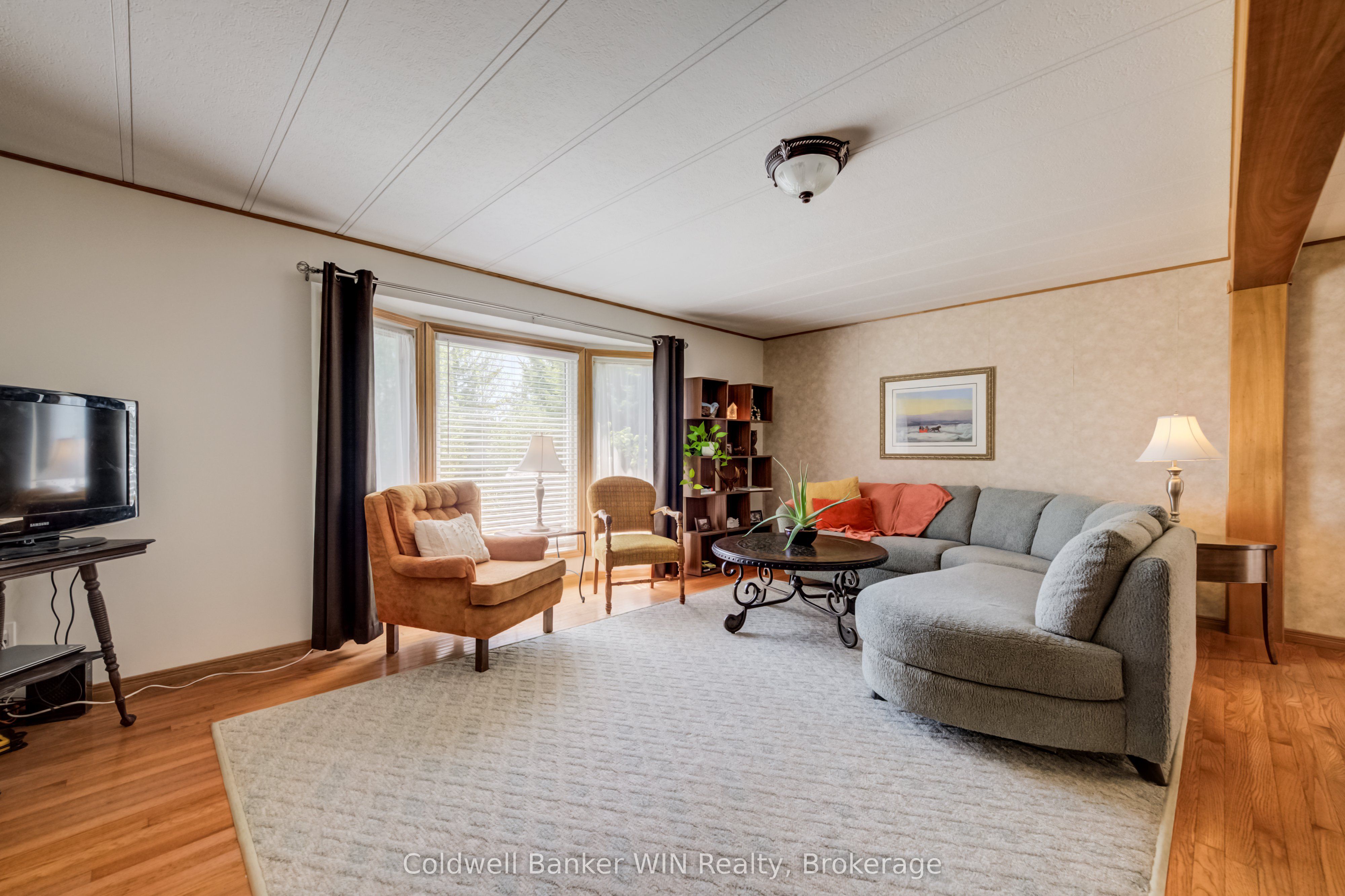 Listing 232001 Image