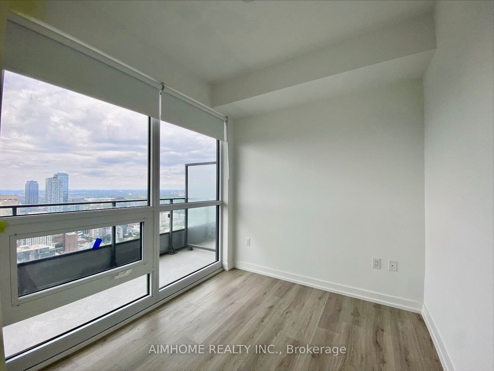 Listing 232101 Image