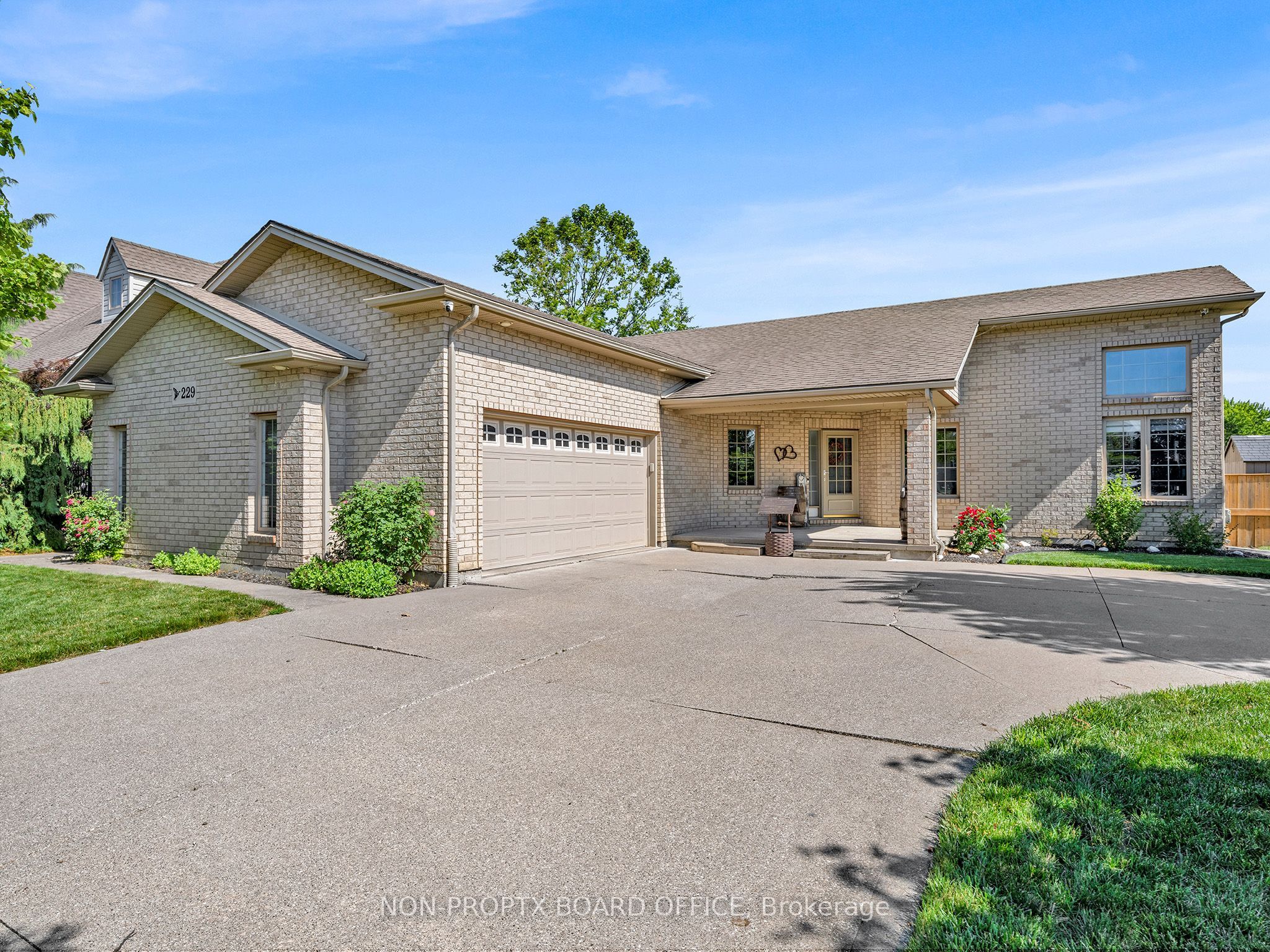 Listing 233902 Image