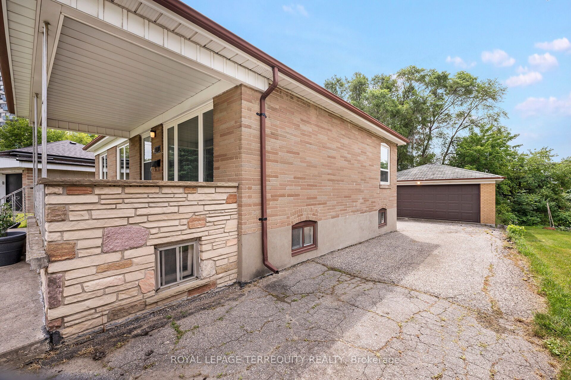 Listing 240024 Image