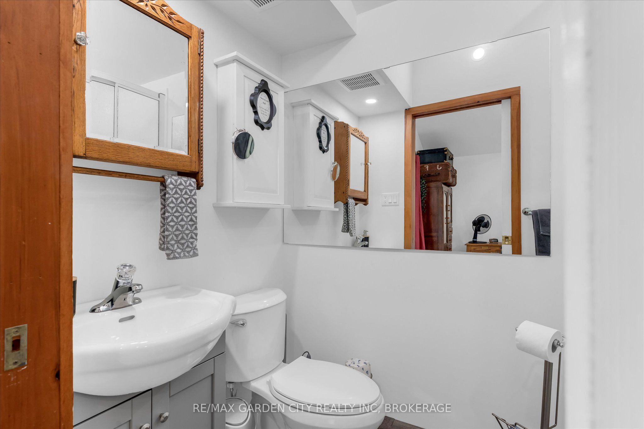 Listing 244251 Image