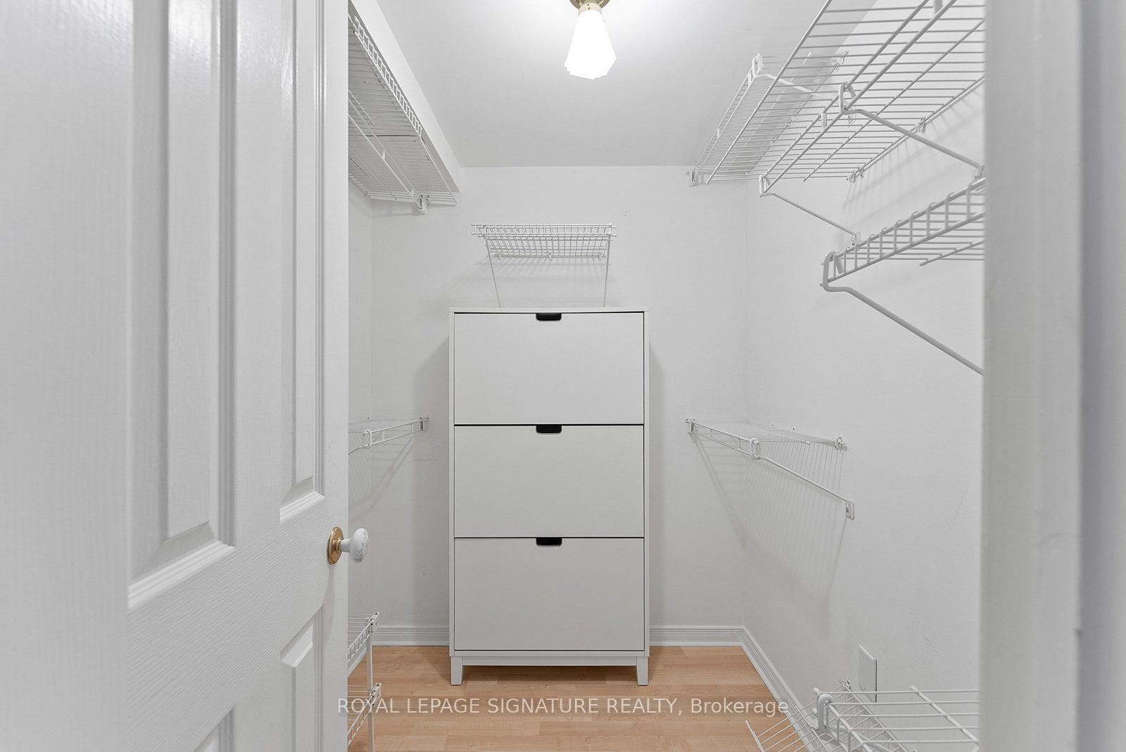 Listing 256127 Image