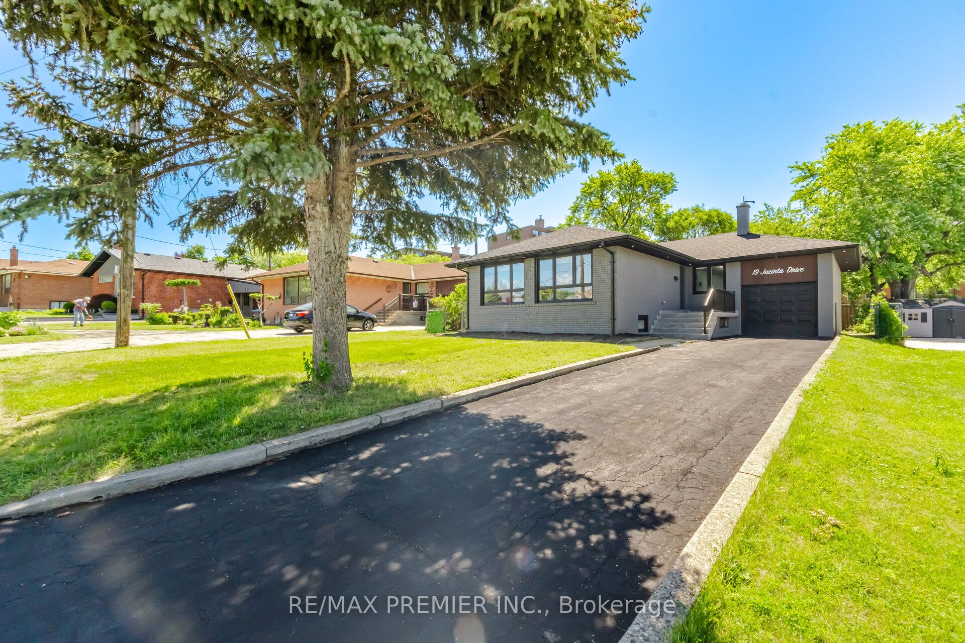 Listing 243210 Image