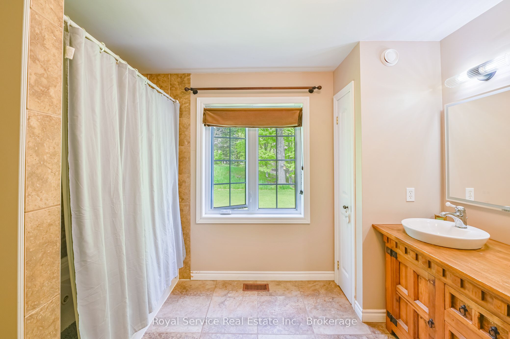 Listing 242311 Image