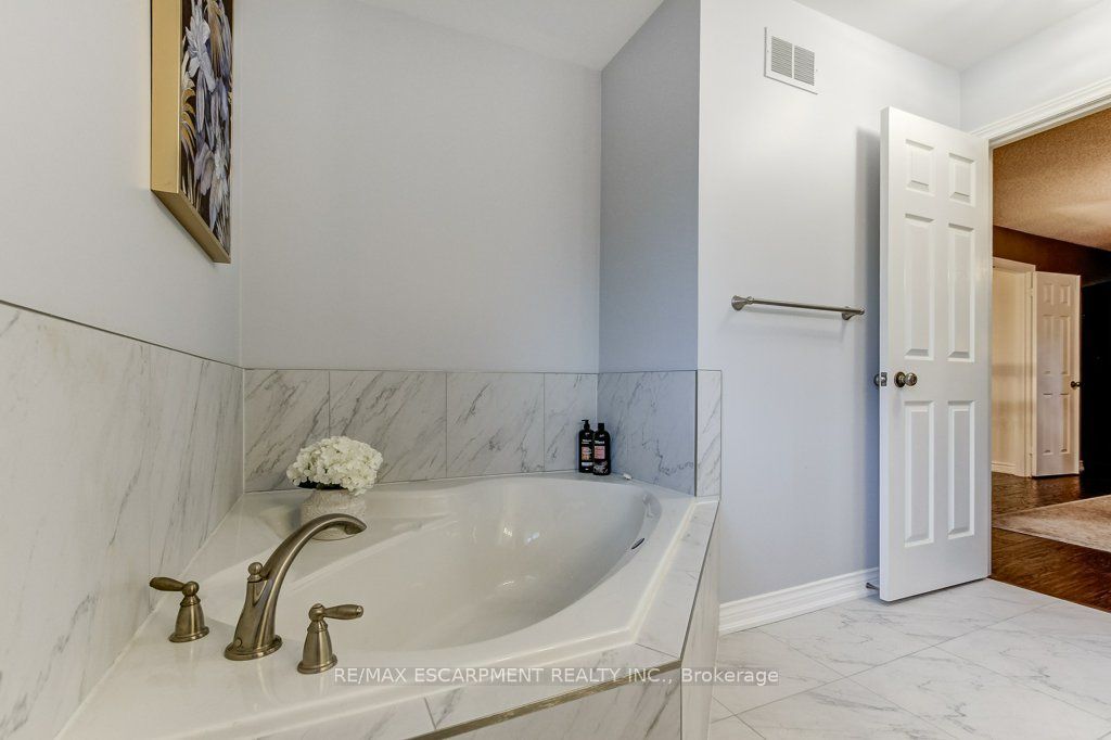 Listing 243749 Image