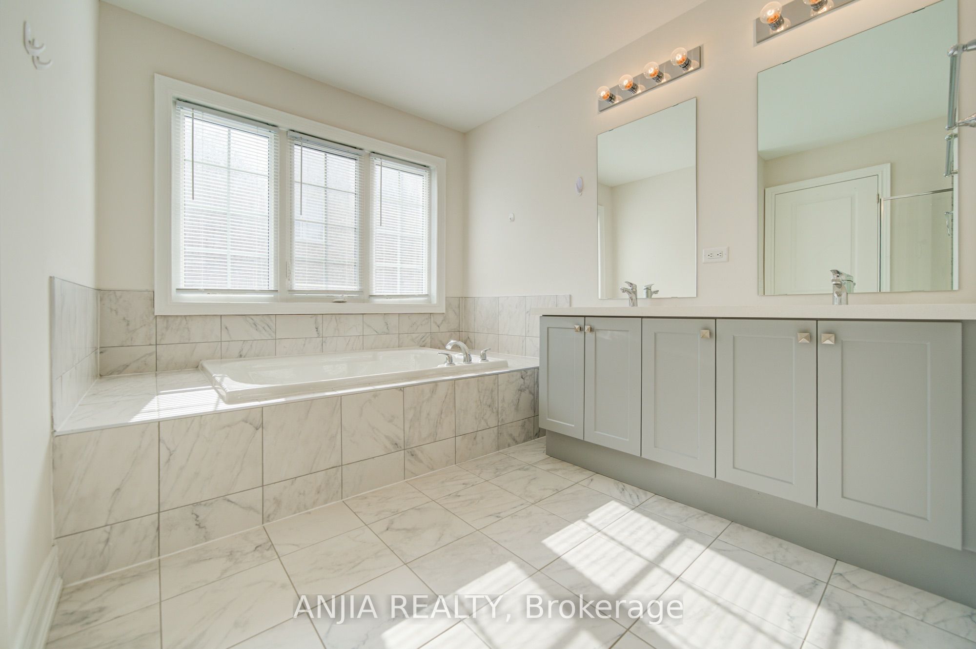 Listing 243513 Image