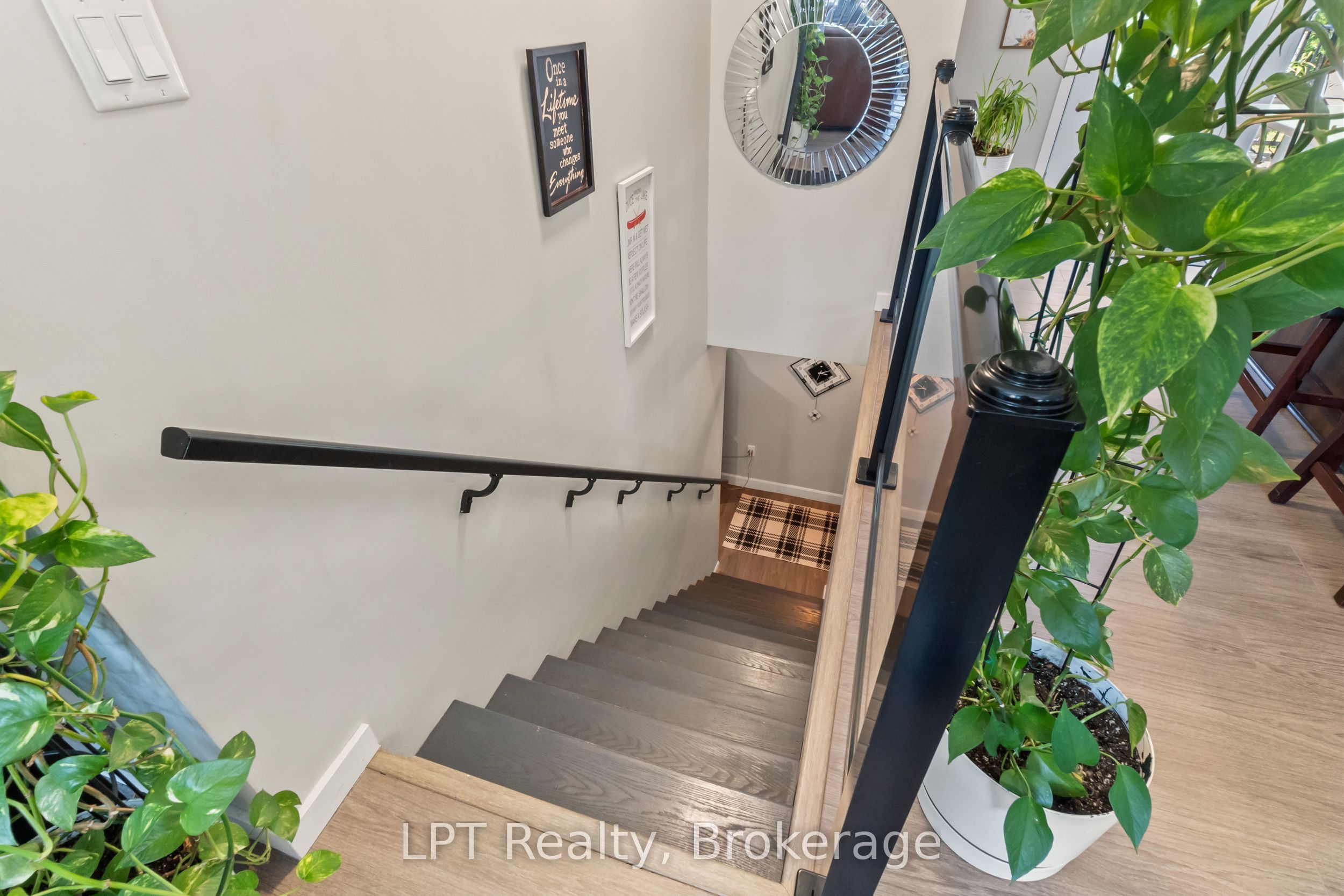 Listing 244810 Image