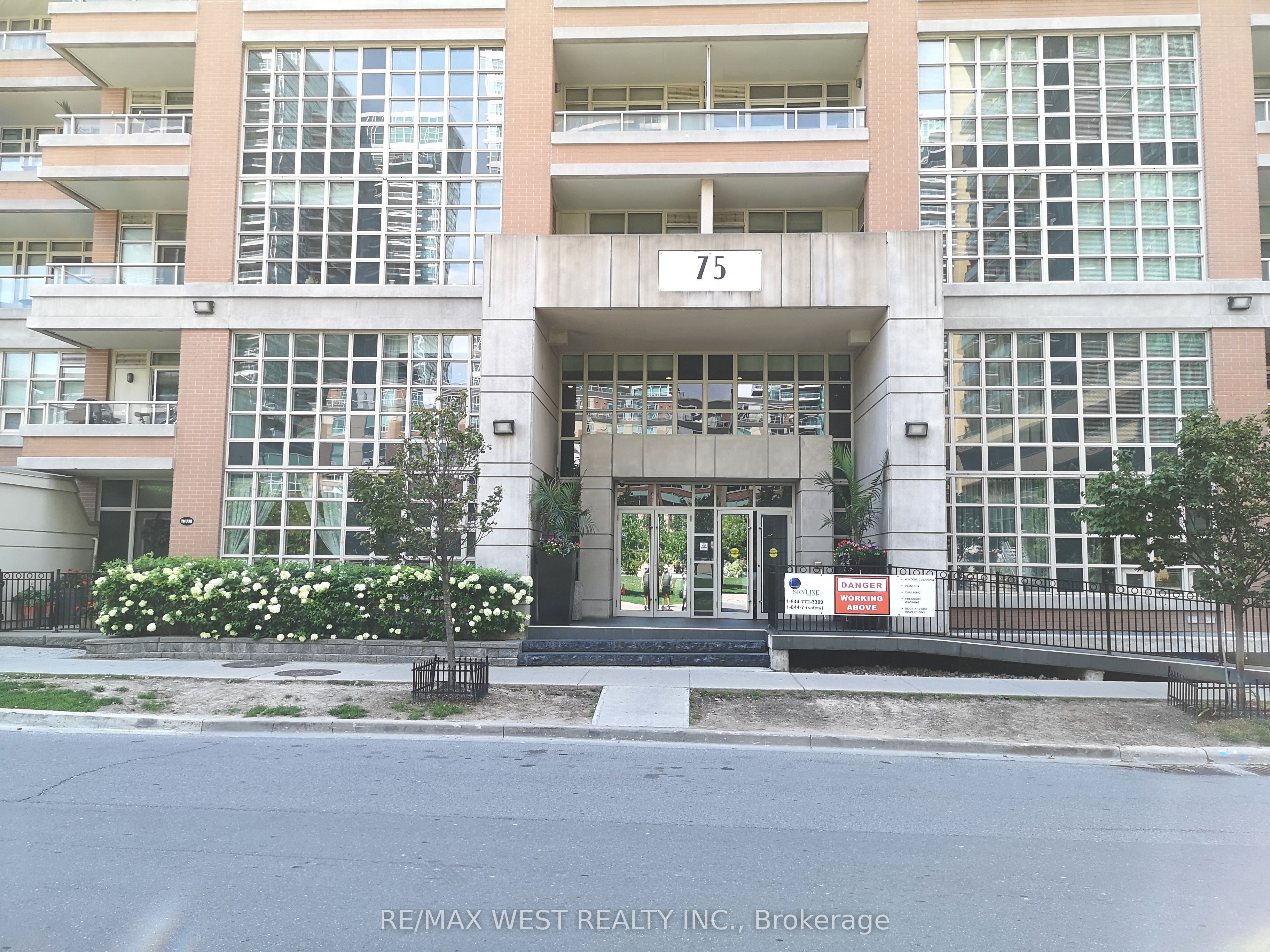 Listing 244337 Image