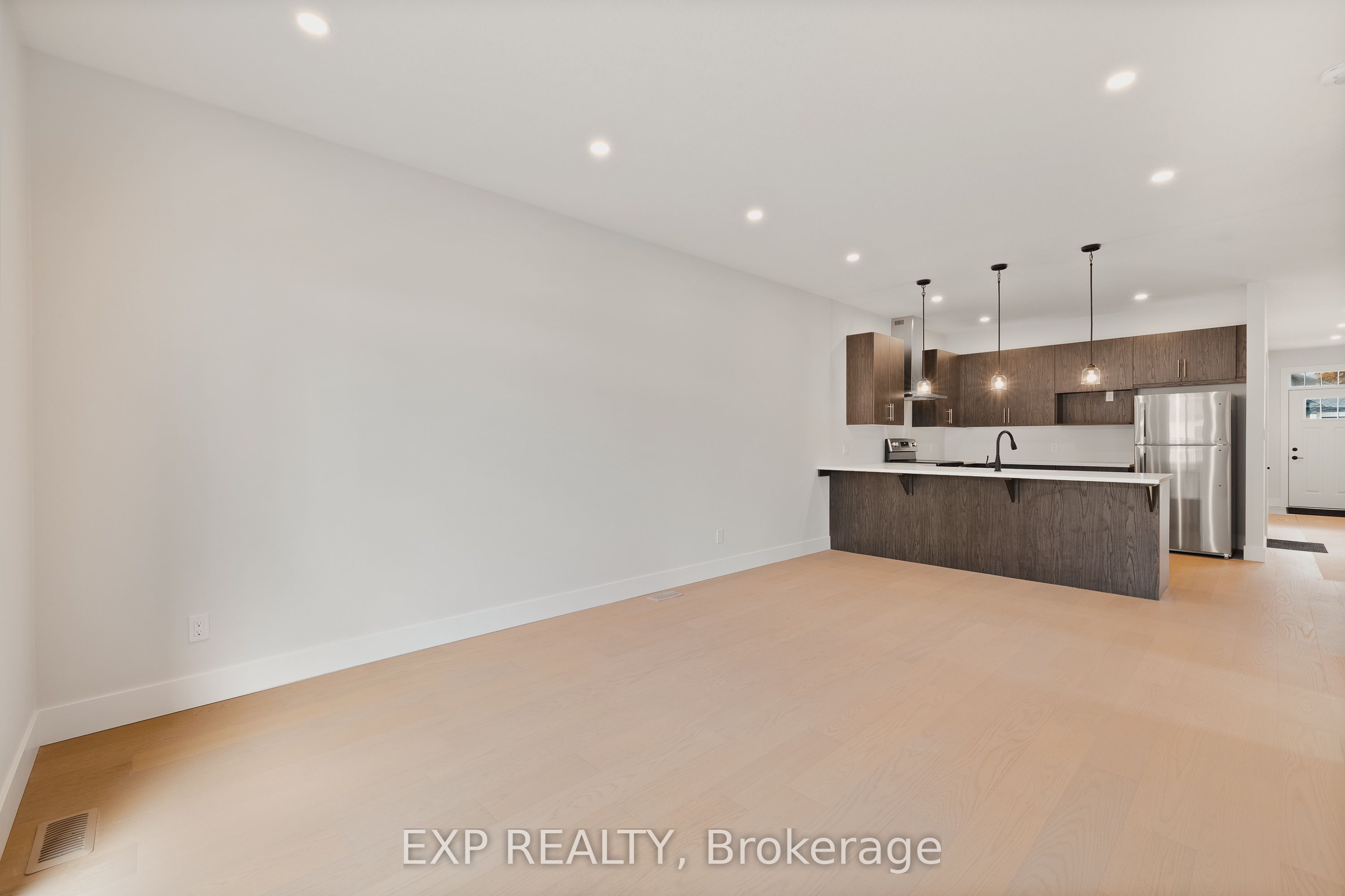 Listing 258100 Image